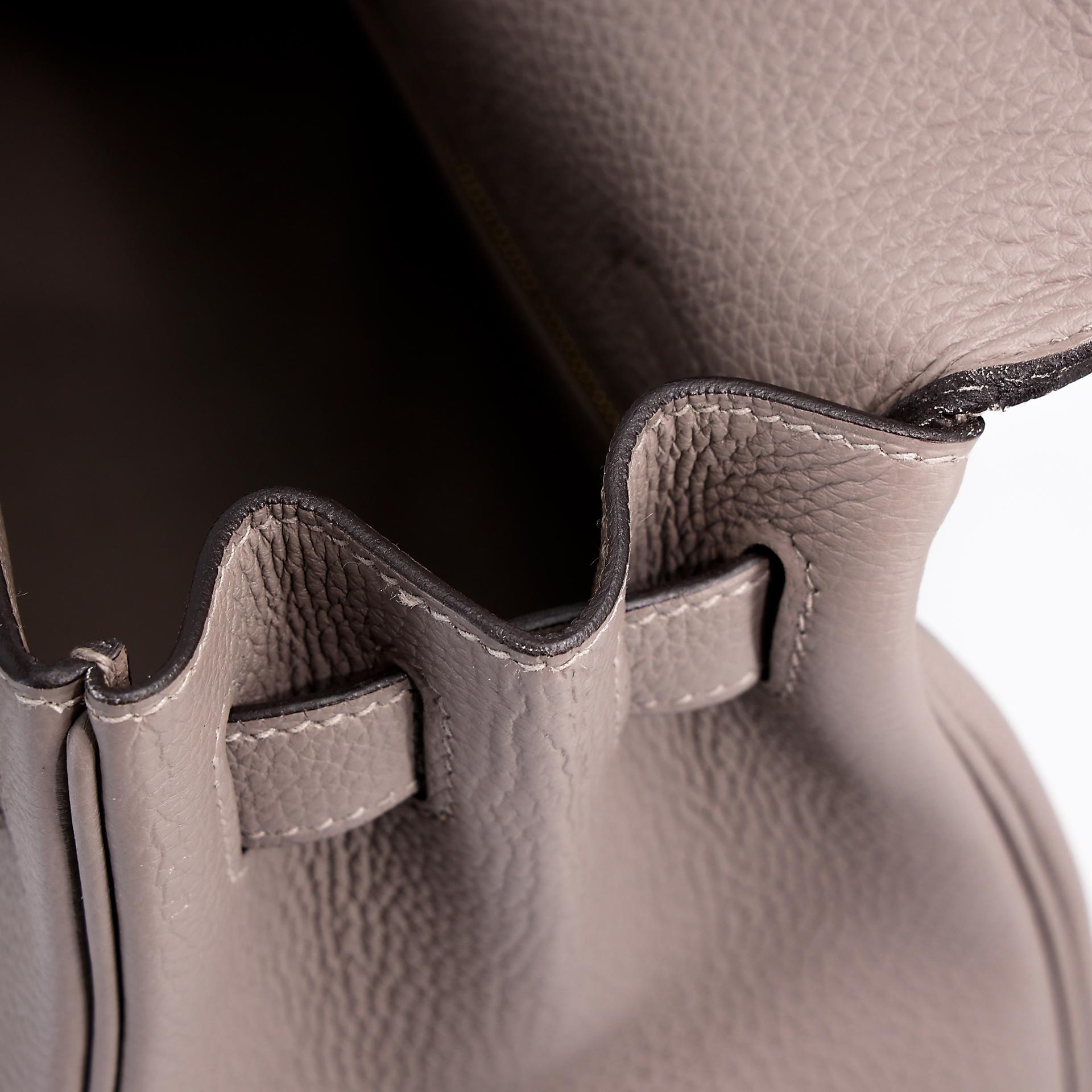 Excellent ( Rank SA )  HERMÈS  Kelly 28 Gris Asphalte (M8) Togo Gold hardware A (2017) - 15