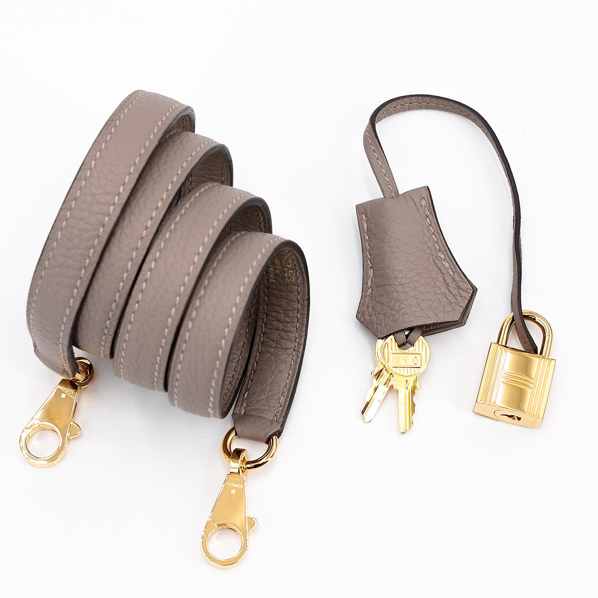 Excellent ( Rank SA )  HERMÈS  Kelly 28 Gris Asphalte (M8) Togo Gold hardware A (2017) - 18