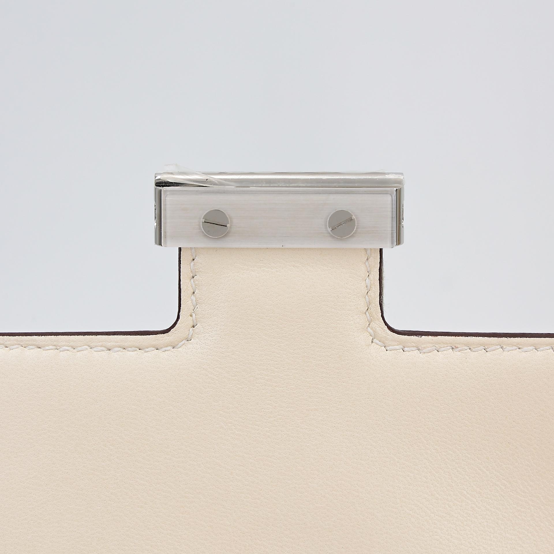 未使用保存品  HERMÈS 爱马仕  Constance 康康 Mini 19 I2 奶油白 Nata Epsom牛皮 珐琅扣 B刻 2023年 - 9