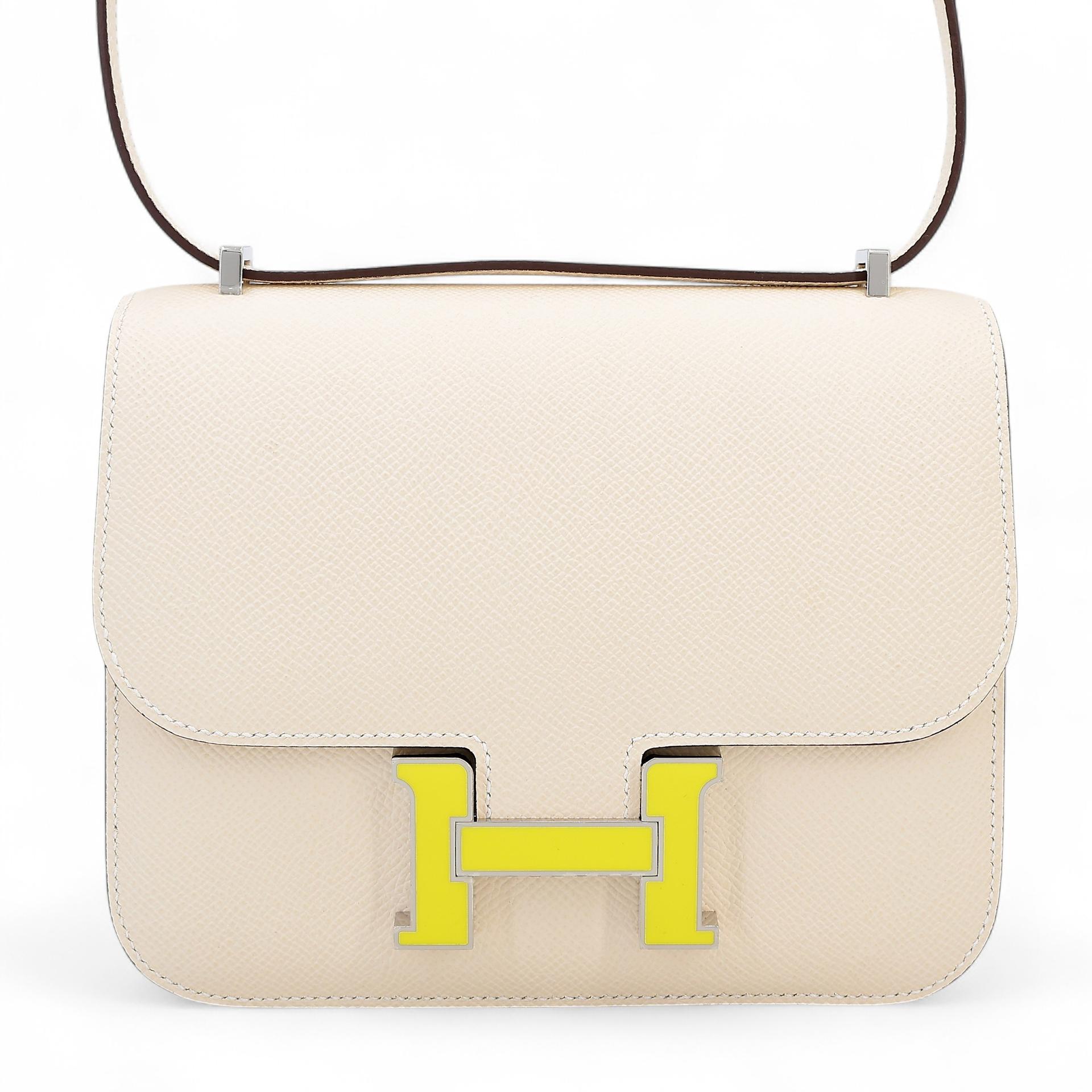 未使用保存品  HERMÈS 爱马仕  Constance 康康 Mini 19 I2 奶油白 Nata Epsom牛皮 珐琅扣 B刻 2023年 - 1