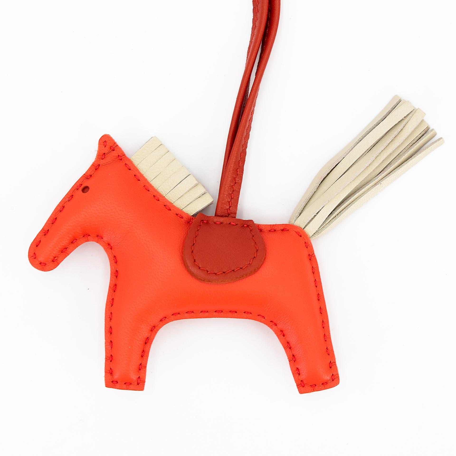 Brand New ( Rank N ) HERMÈS Rodeo PM Orange Poppy (8V) Craie (10) Cornaline (3B) Agneau  Z (2021) - 2
