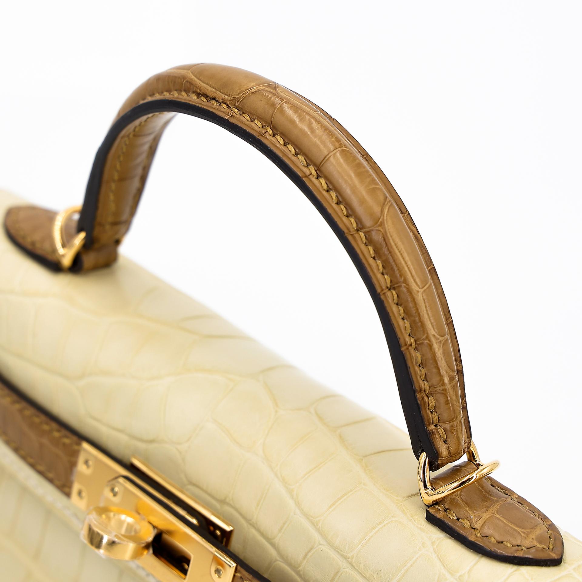 未使用保存品 HERMÈS 愛馬仕 馬蹄印定制 Mini Kelly 二代 2H 大地色 Kraft Y1 香草色 Vanille □ 短吻鱷 霧面 金扣 U刻 2022年 - 3