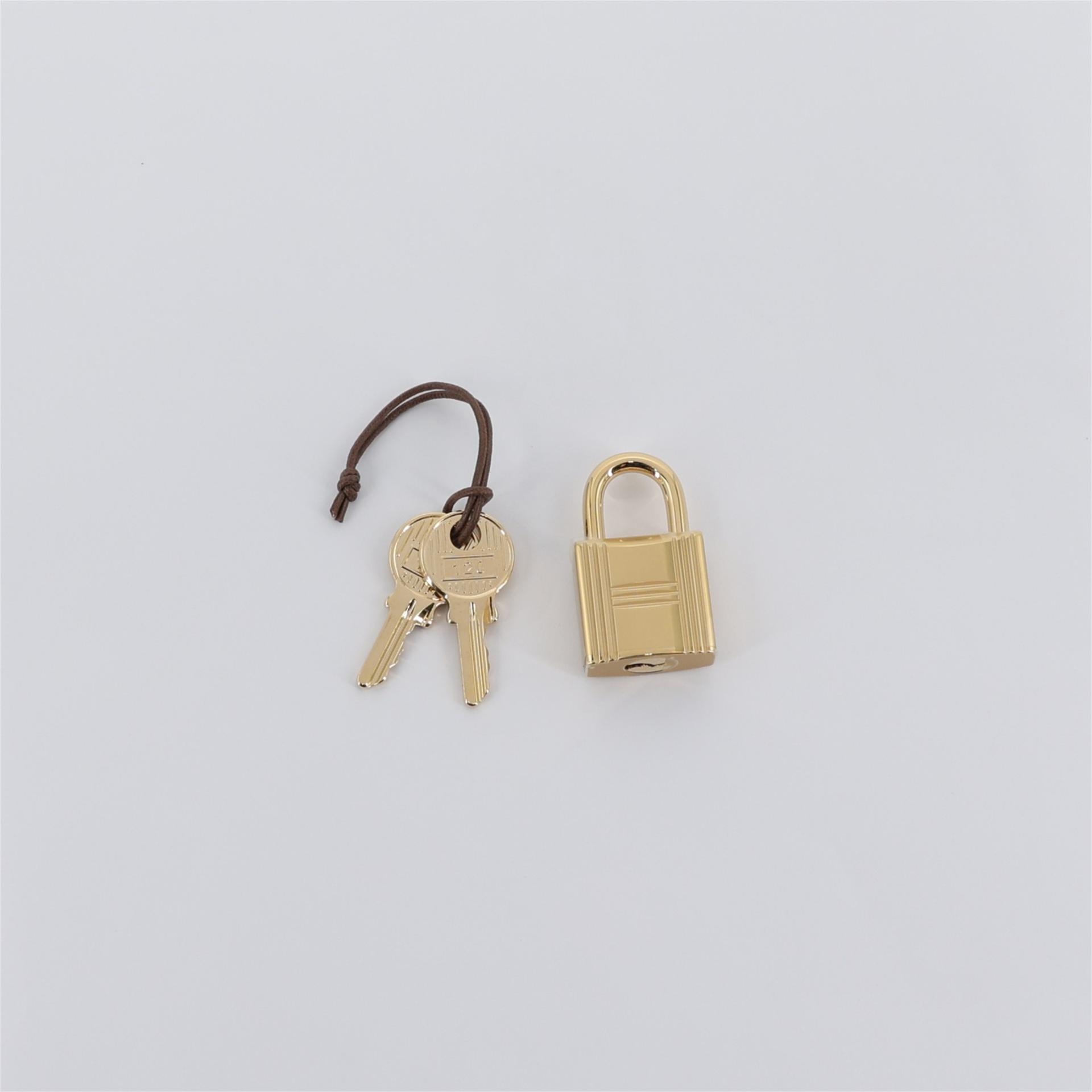 Brand New ( Rank N ) HERMÈS Picotin Lock PM Gris misty (H0) Clemence Permabrass hardware W (2024) - 19
