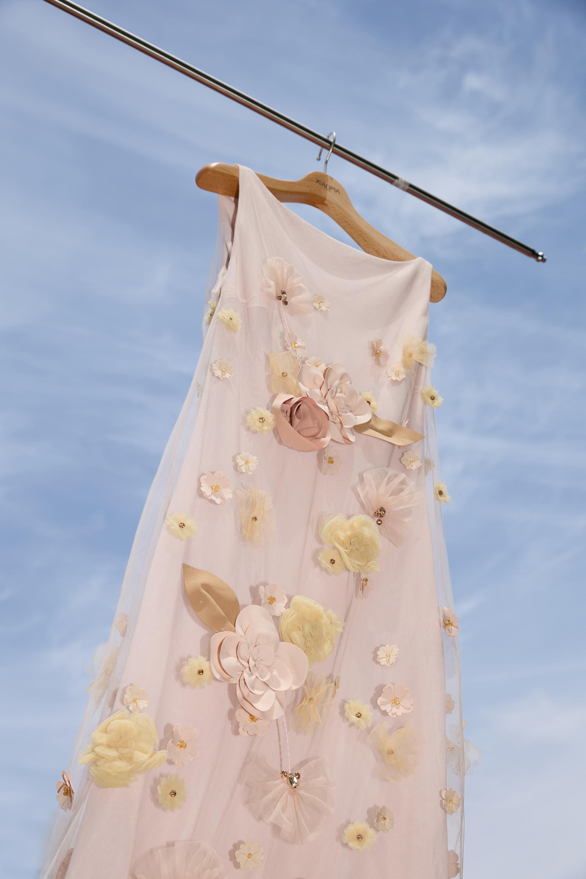 Unused ( Rank NS )VIKTOR & ROLF Floral Embroidery Midi Dress Pink - 11
