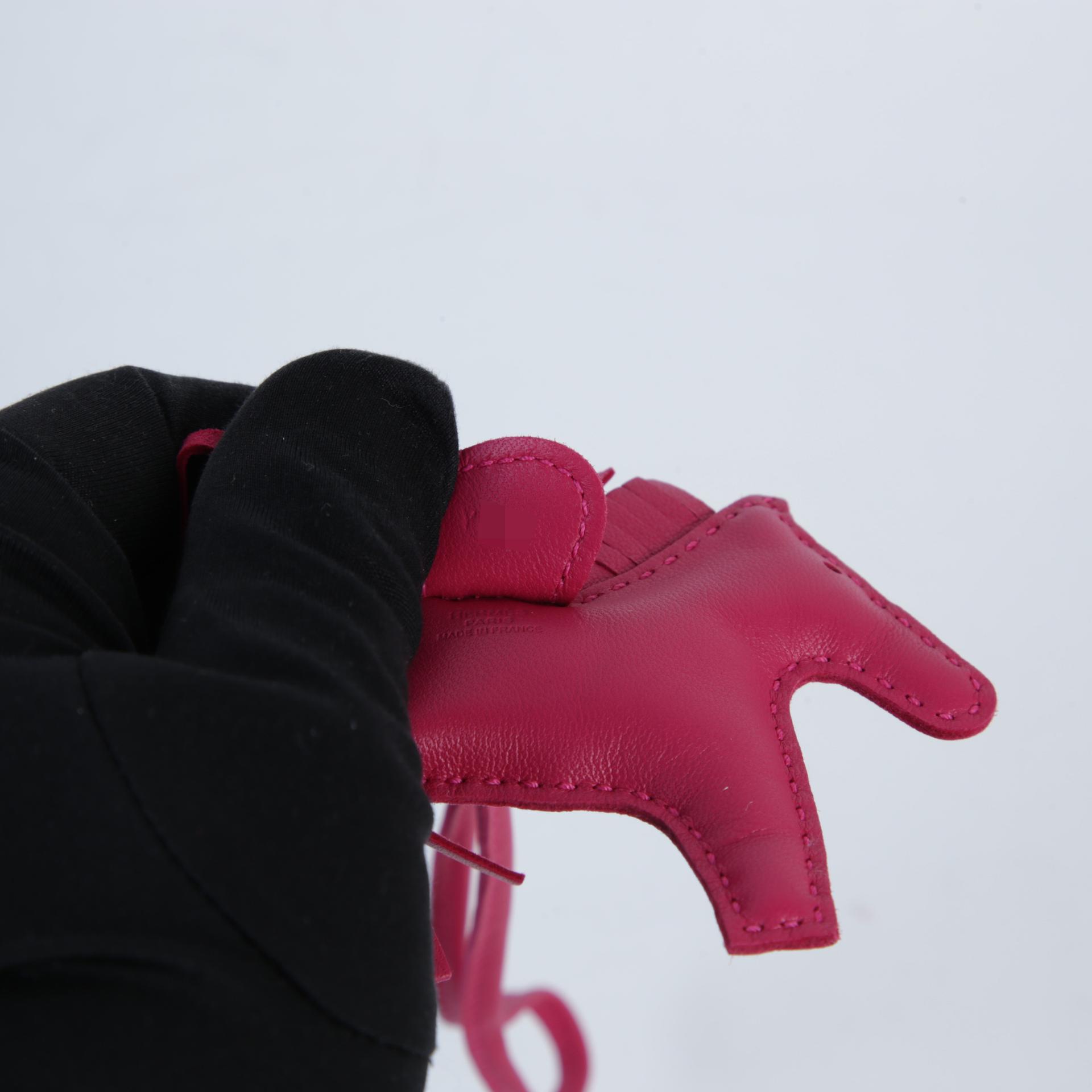 Very Good ( Rank A) HERMÈS Rodeo PM Rose Mexico (0D) Agneau Y (2020) - 5