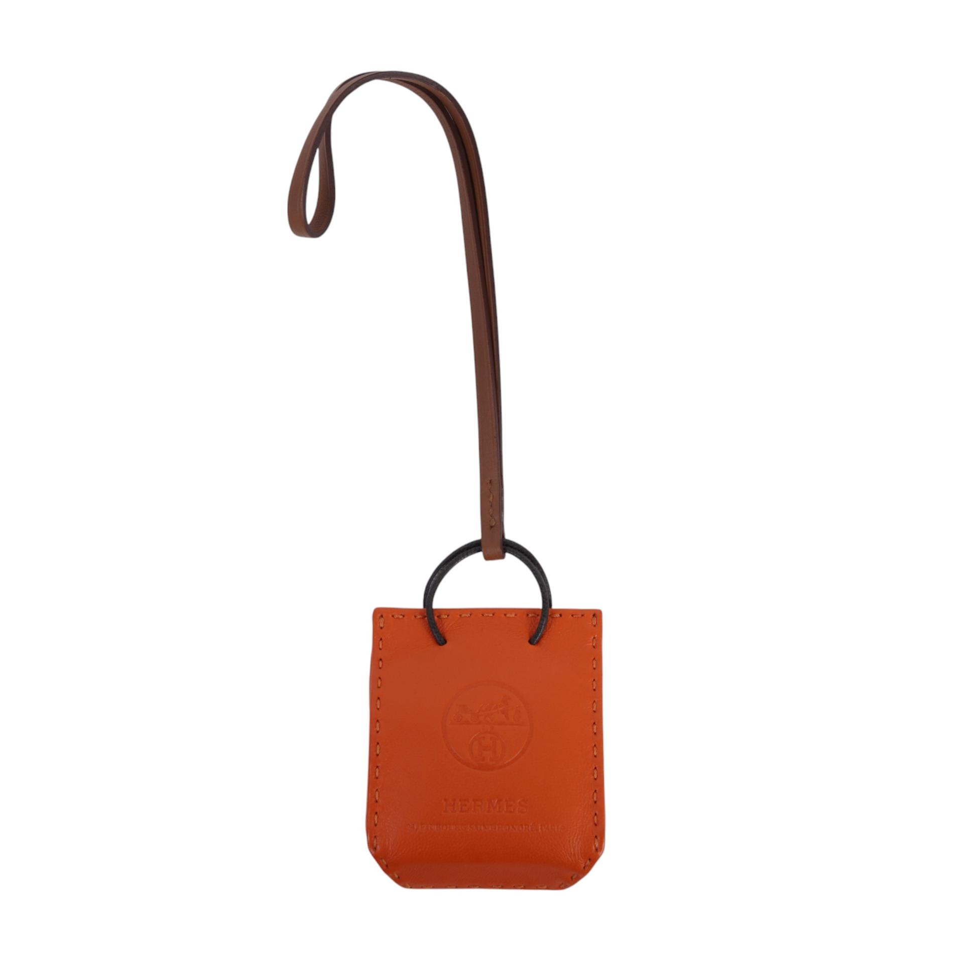 Very Good ( Rank A) HERMÈS Sac Orange Bag charm Orange Agneau D (2019) - 1