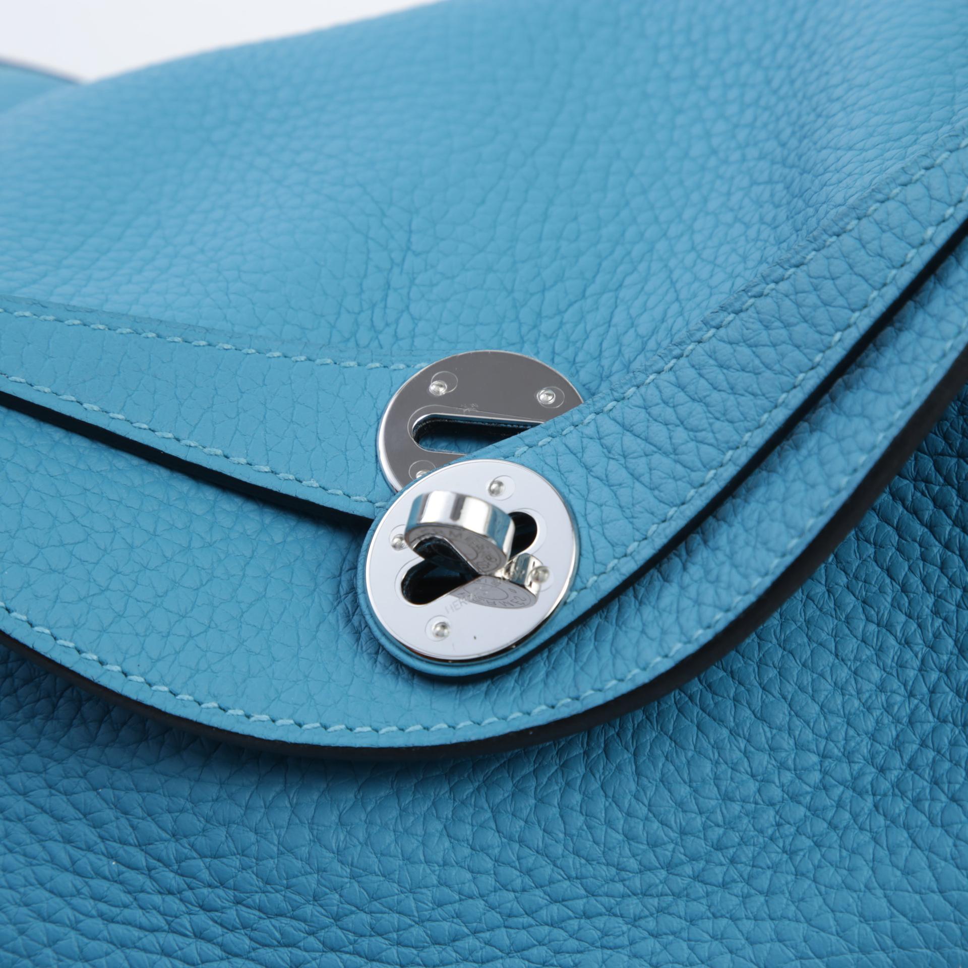 A美品  HERMÈS 愛馬仕  Lindy 26 7B 松石藍 Turquoise Clemence小牛皮 銀扣 □R刻 2014年 - 8