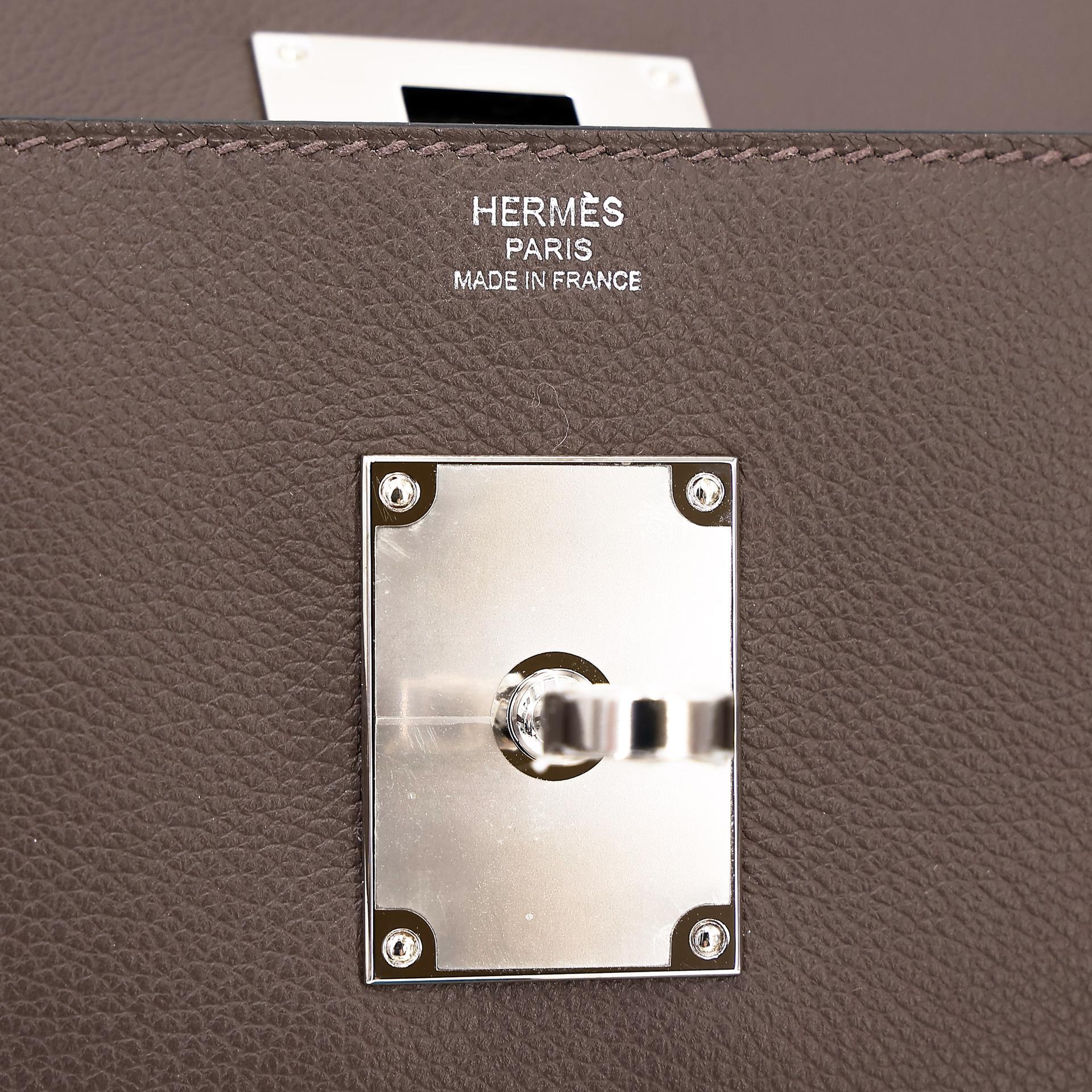 未使用保存品  HERMÈS 爱马仕  Kelly Messenger PM 4C 树皮色 Ecorce Evercolor皮 银扣 W刻 2024年 - 14