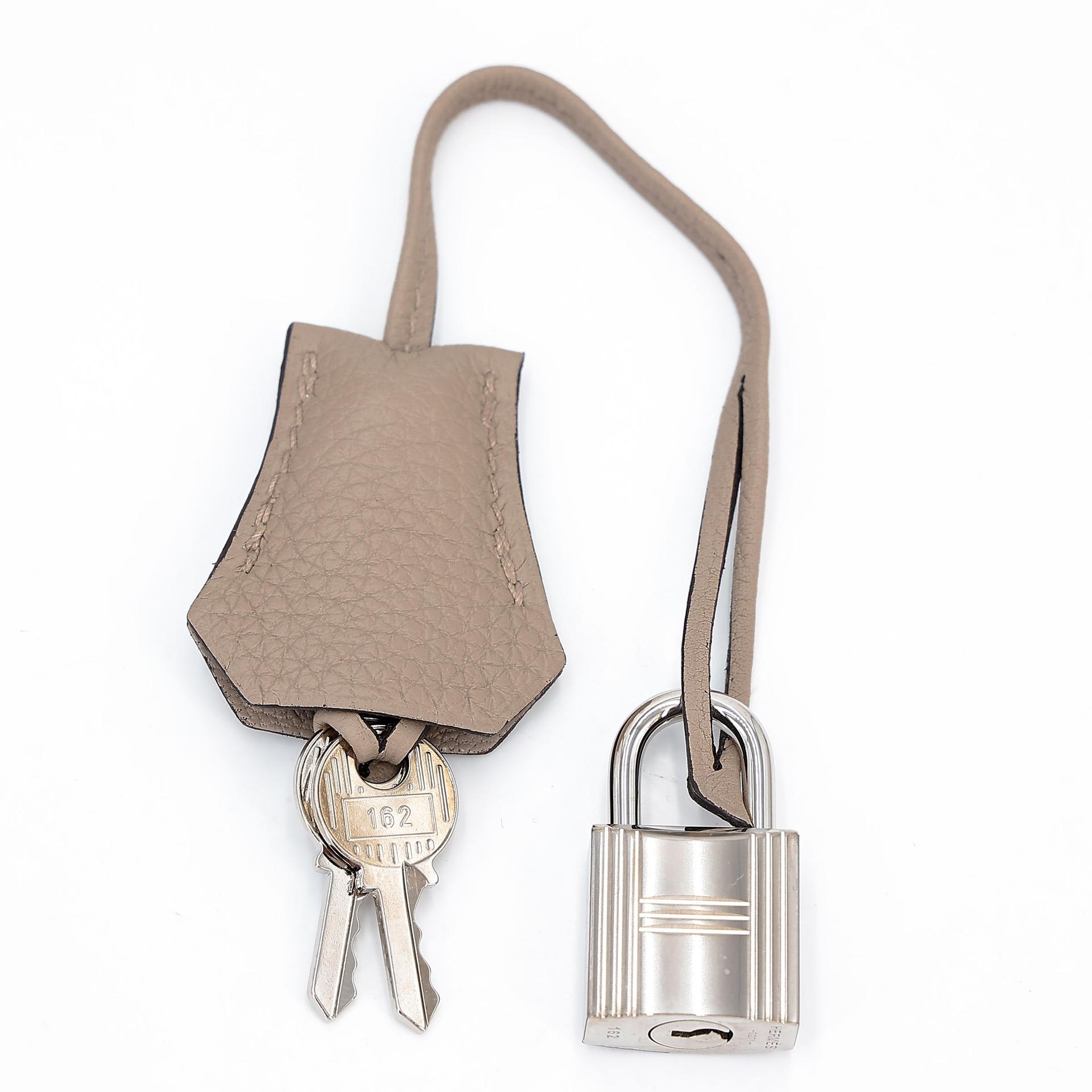 Excellent ( Rank SA ) HERMÈS Birkin 25 Gris Tourterelle (81) Togo Palladium hardware U (2022) - 17