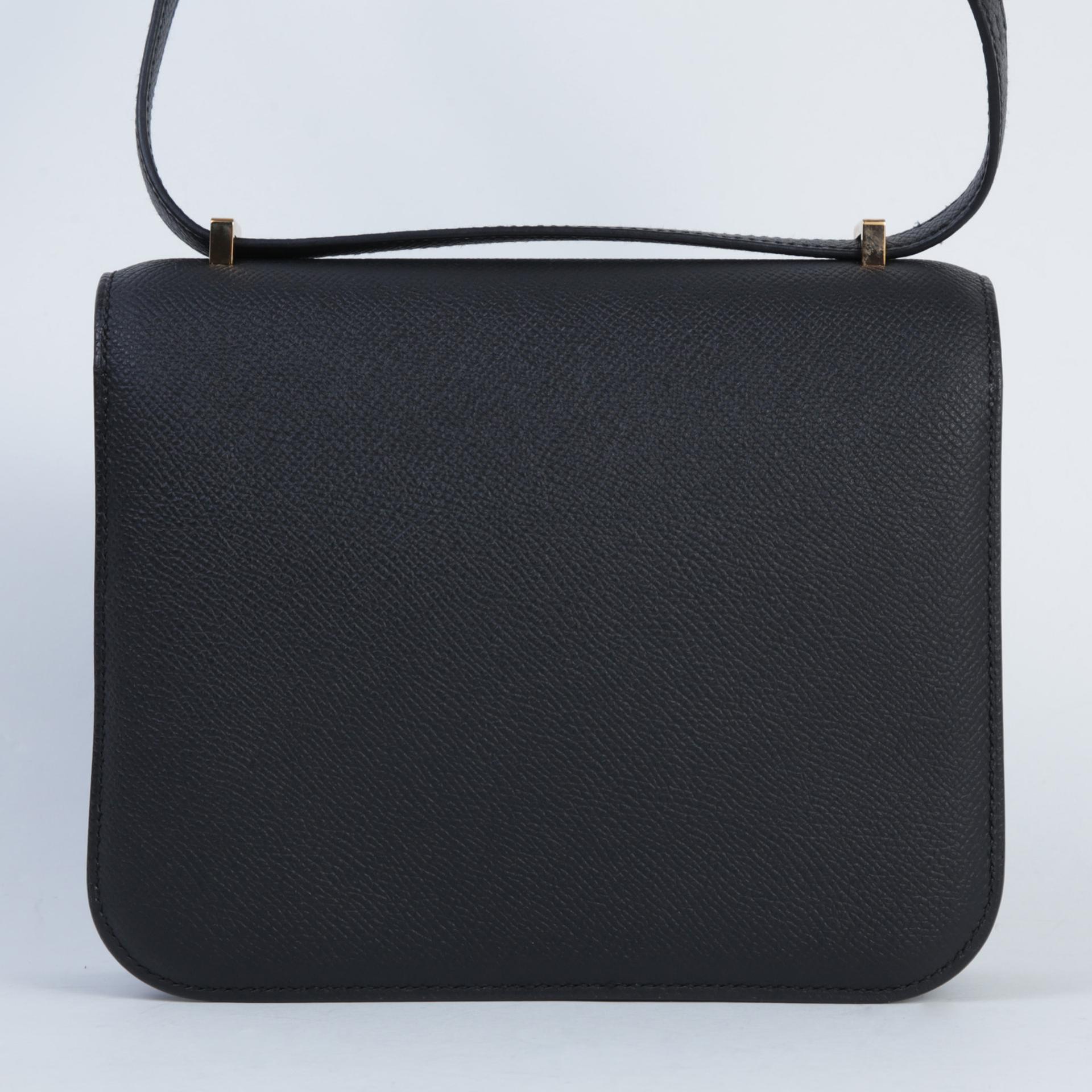 Very Good ( Rank A) HERMÈS Constance Mini Noir (89) Epsom Gold hardware Z (2021) - 2