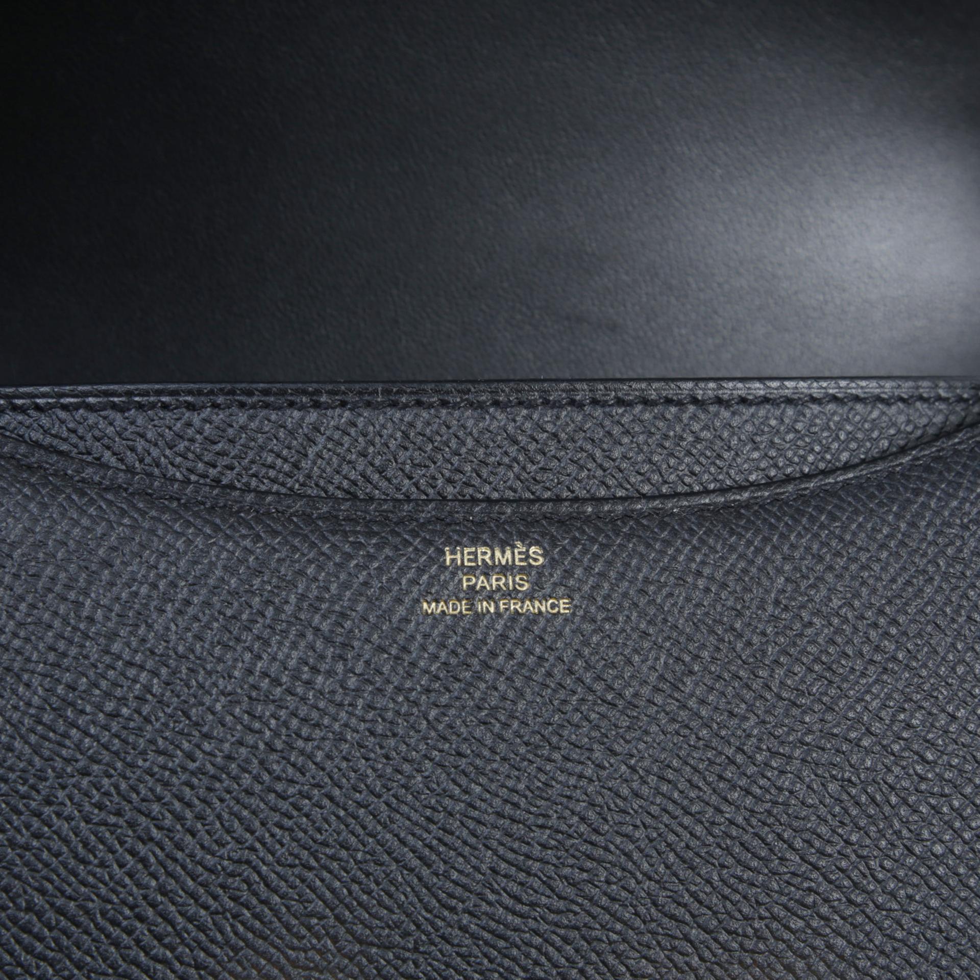 Very Good ( Rank A) HERMÈS Constance Mini Noir (89) Epsom Gold hardware Z (2021) - 11