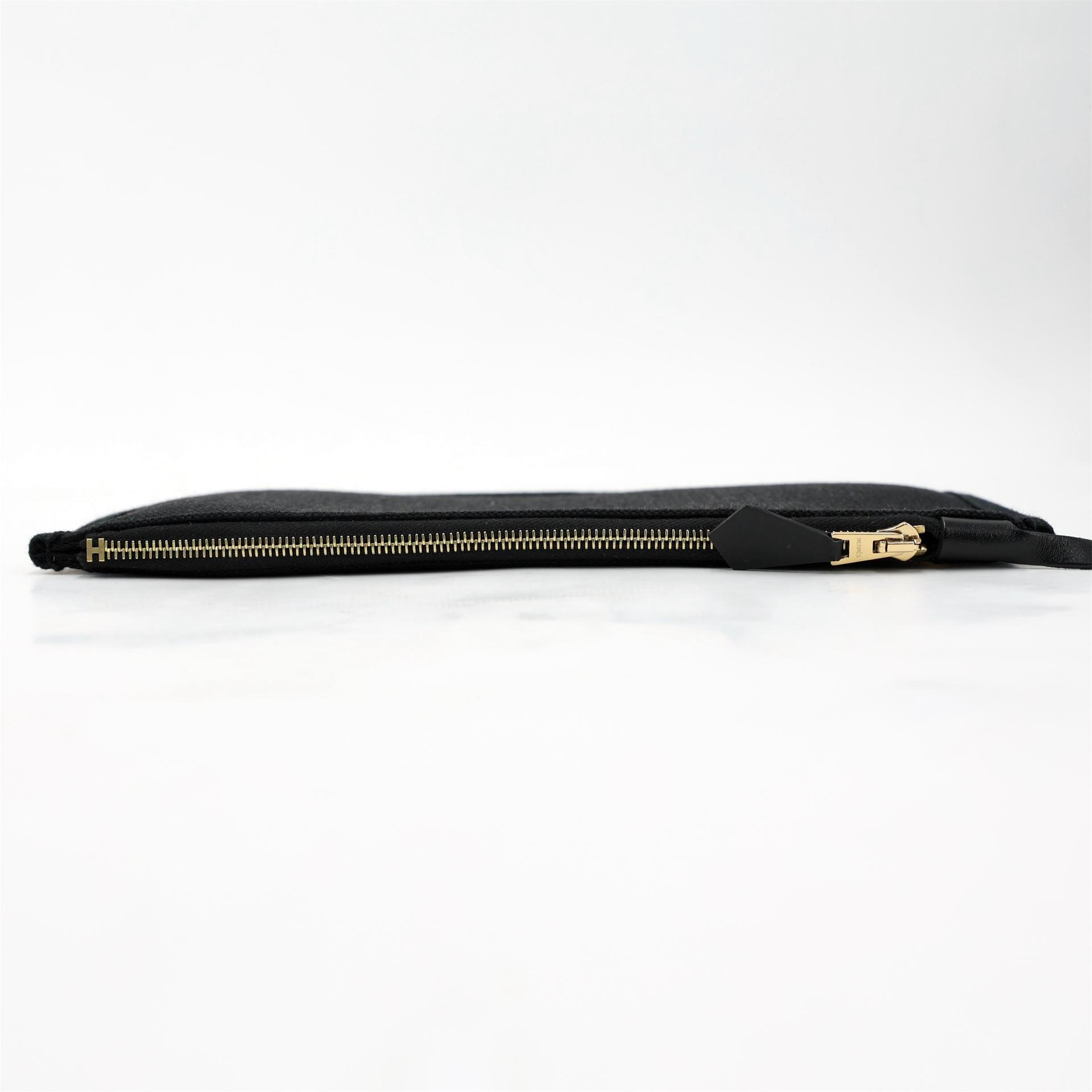 Excellent ( Rank SA ) HERMÈS Herbag PM Black (89) Ecru Vache Hunter Toile Quadrille canvas Gold hardware B (2023) - 21