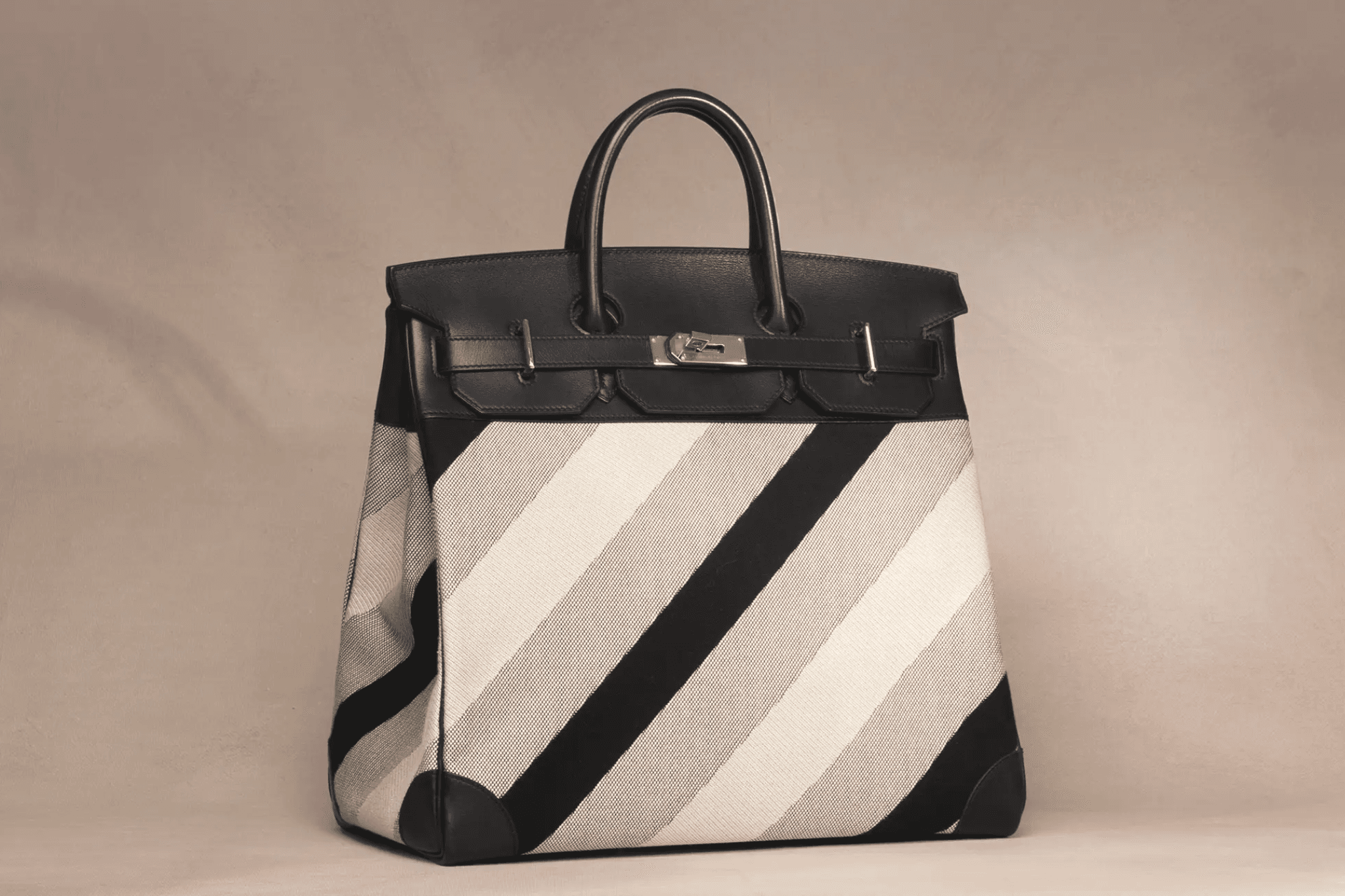 Hermès Haut à Courroies Resale Guide | Price by Size & Selling Tips