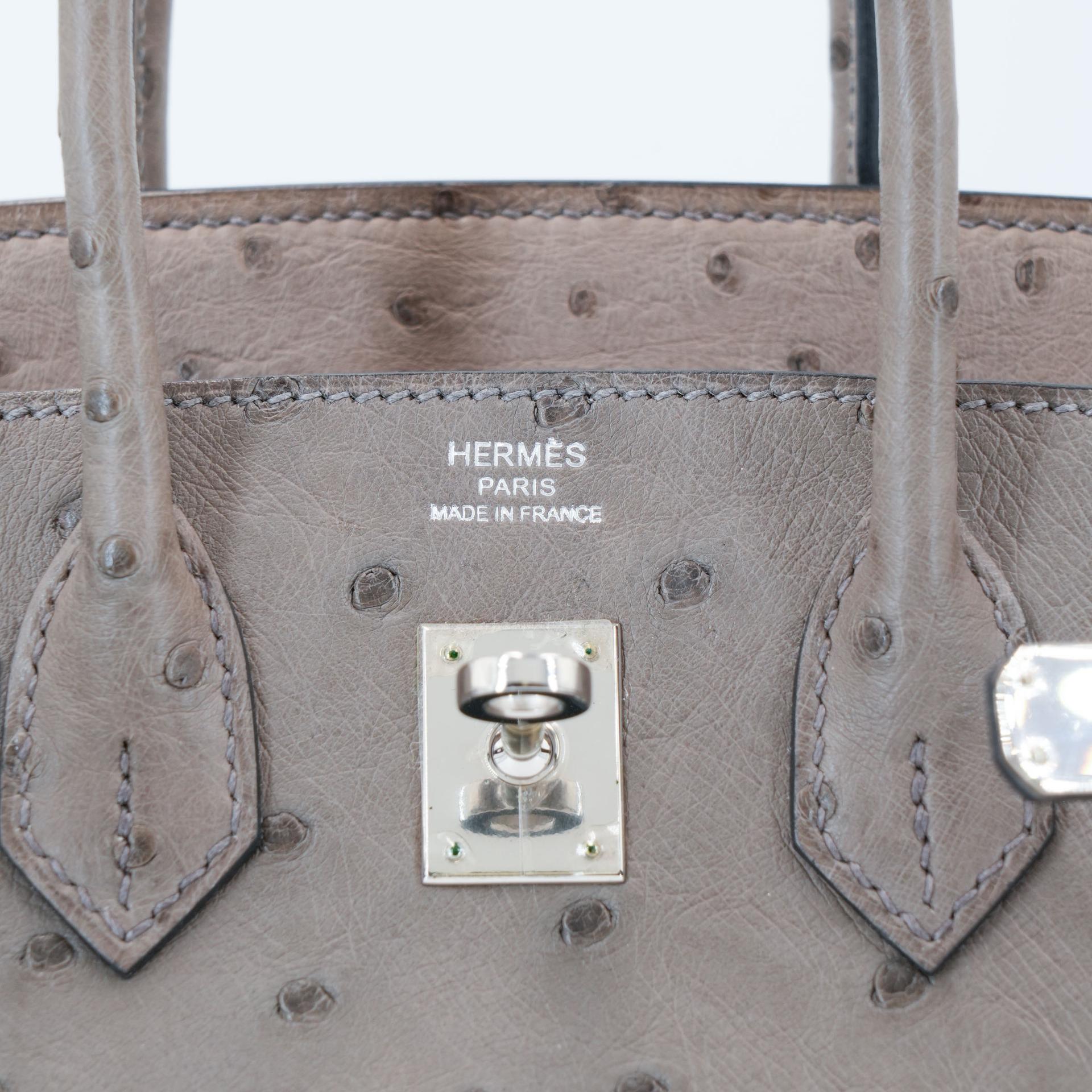 Very Good ( Rank A) HERMÈS Birkin 25 Gris Tourterelle (81) Ostrich Palladium hardware Square P (2012) - 16