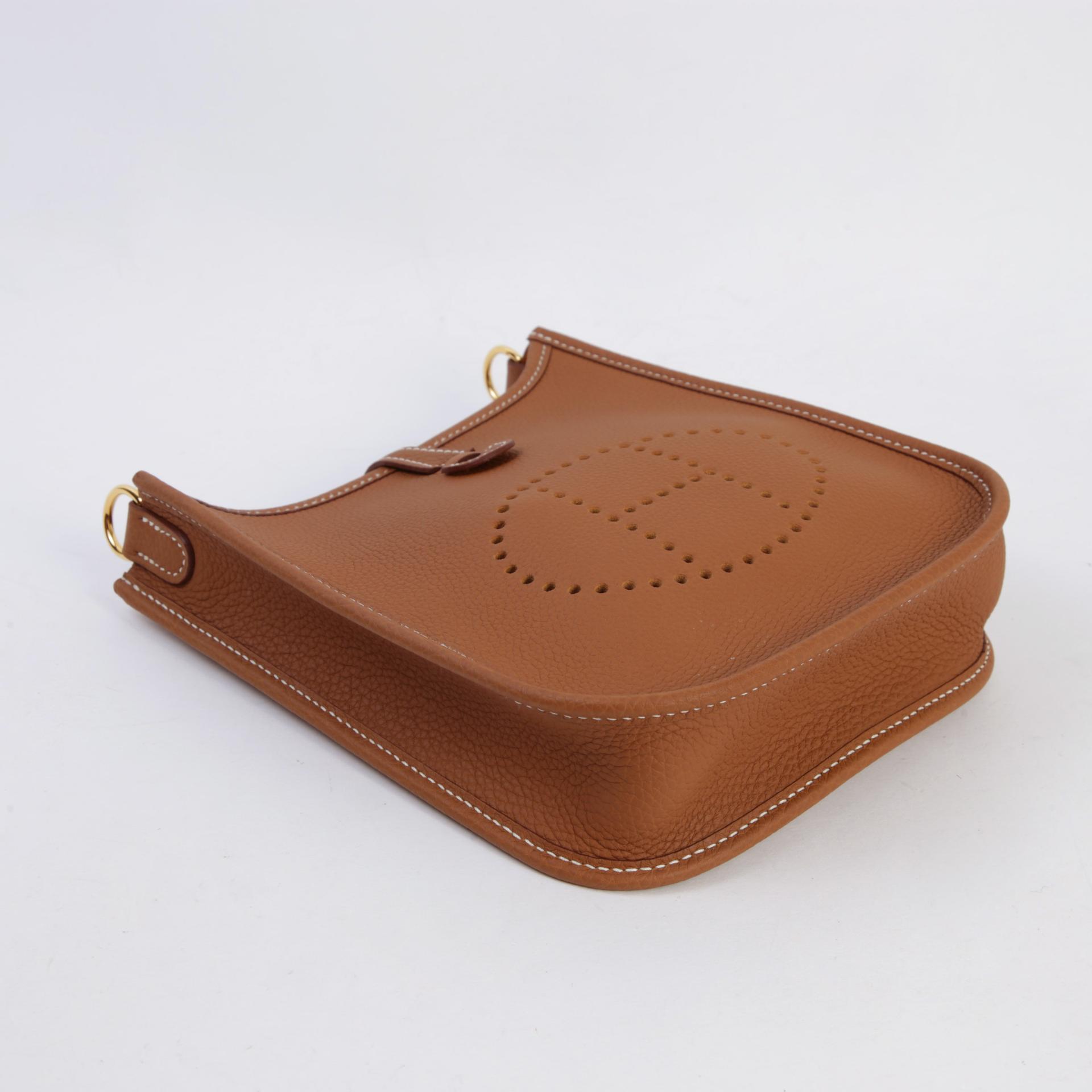 Unused ( Rank NS )  HERMÈS  Mini Evelyne 16 Amazone 112cm Gold (37) Taurillon Maurice Gold hardware Z (2021) - 4