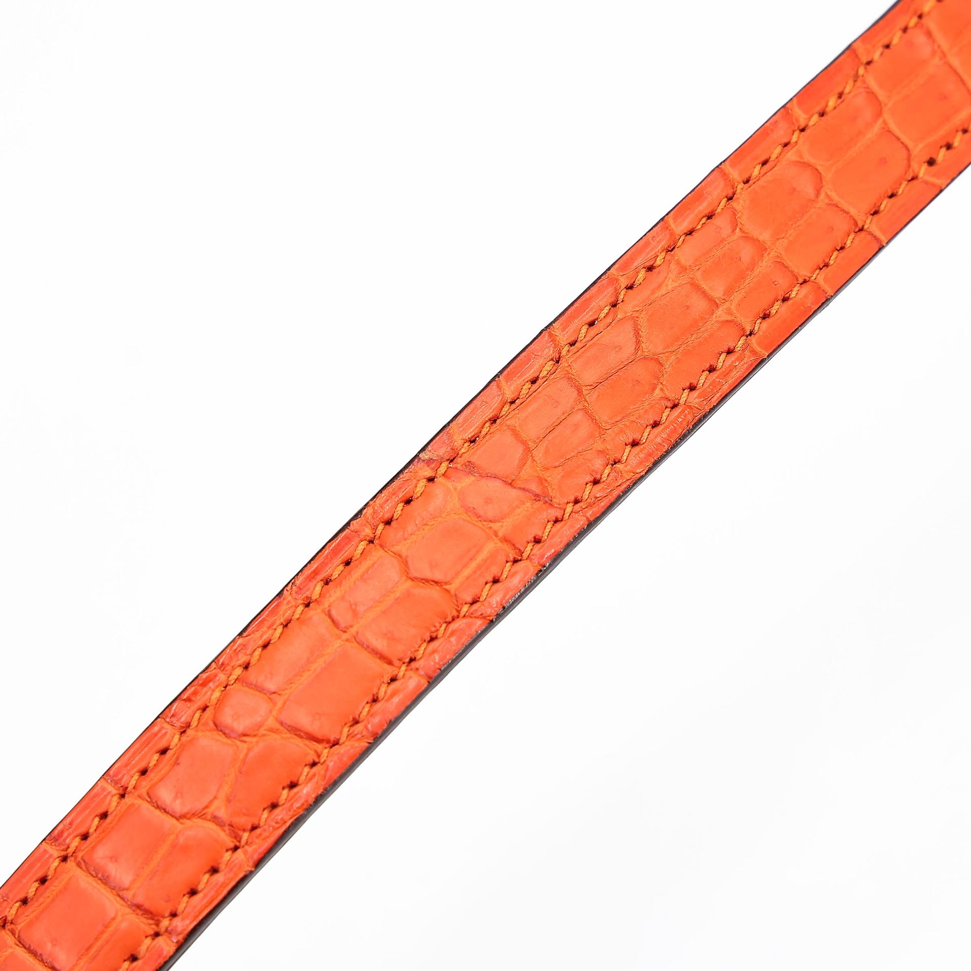 Very Good ( Rank A) HERMÈS Kelly 25 Feu (9J) Matte Alligator Gold hardware Square R (2014) - 35