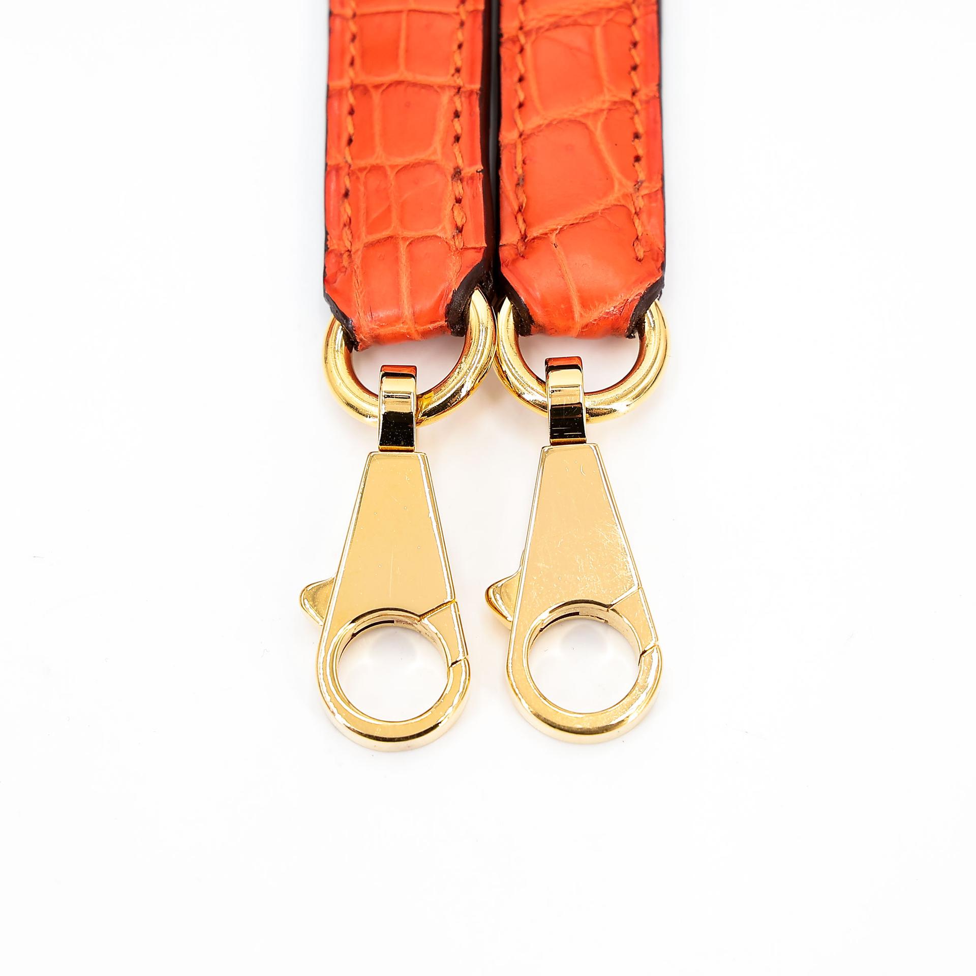 Very Good ( Rank A) HERMÈS Kelly 25 Feu (9J) Matte Alligator Gold hardware Square R (2014) - 38