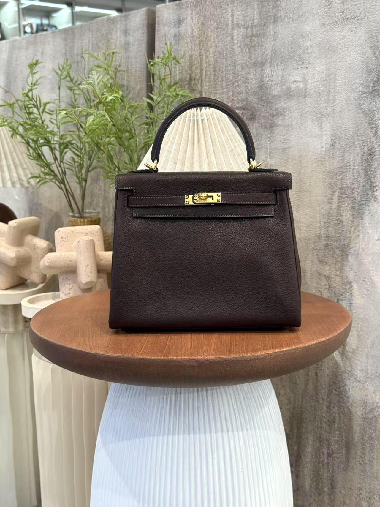 全新 HERMÈS 愛馬仕 Kelly 25 2條肩帶 46 烏木色 Ebene Barenia 馬鞍皮 金扣 W刻 2024年 - 3