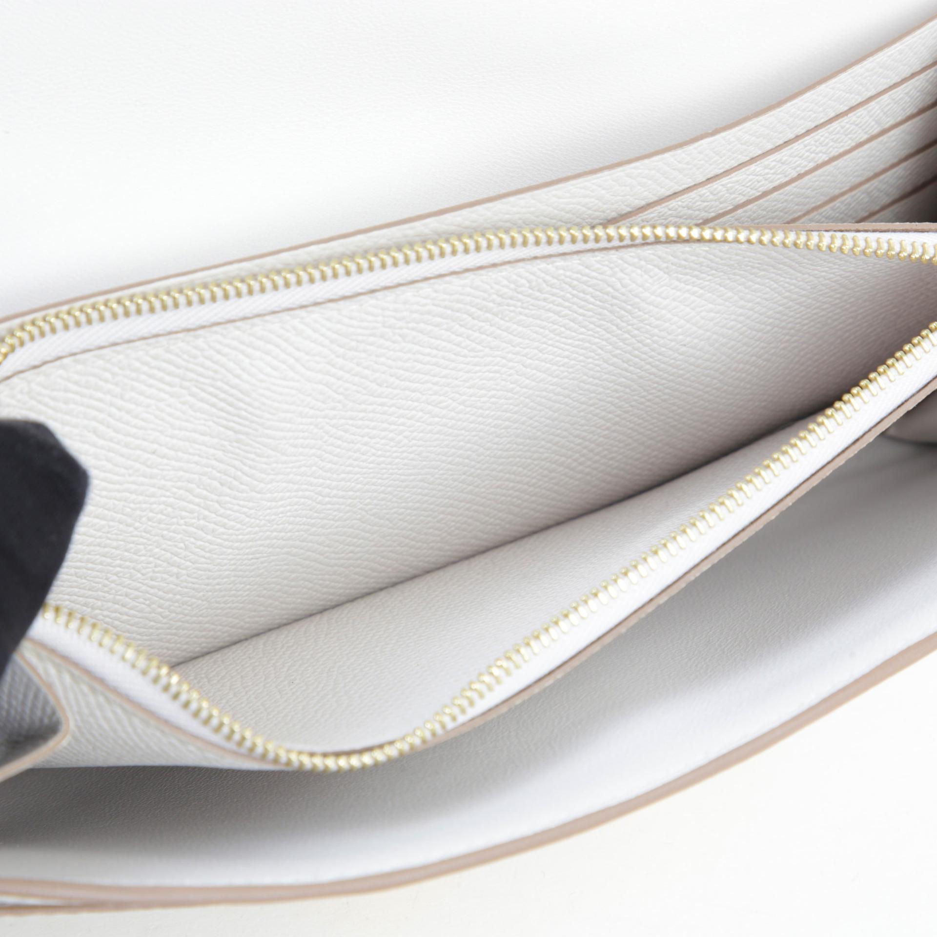 A美品  HERMÈS 愛馬仕  Constance To Go M4 奶灰色 Gris Pale Epsom皮 金扣 B刻 2023年 - 12