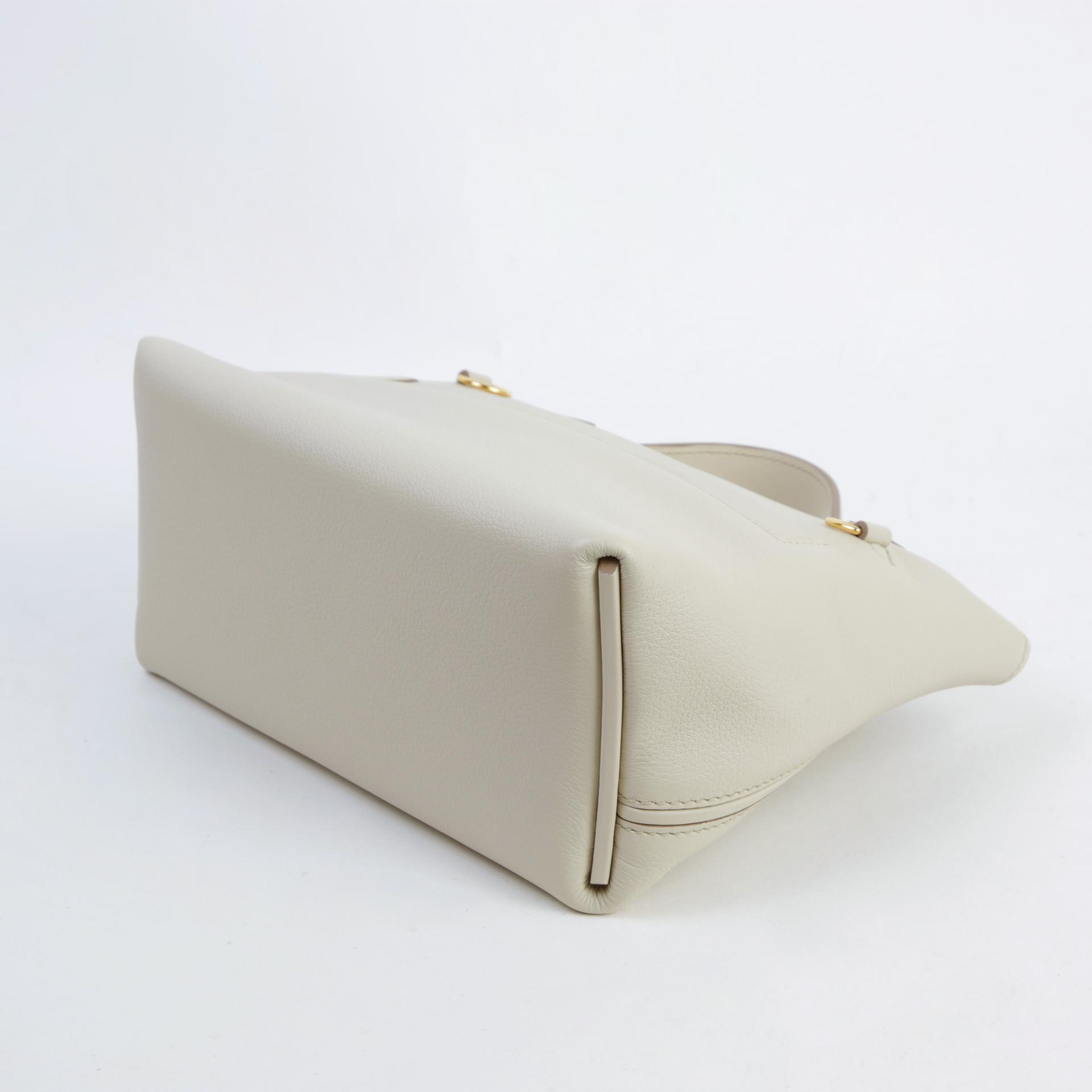 Brand New ( Rank N )  HERMÈS  24/24 - 21 mini Beton (8L) Evercolor Swift Gold hardware W (2024) - 7