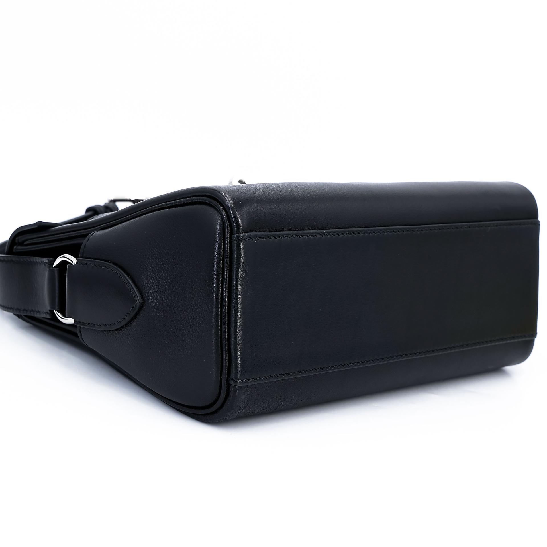 A美品  HERMÈS 爱马仕  Kelly Messenger PM 89 黑色 Noir Evergrain皮 银扣 K刻 2025年 - 13