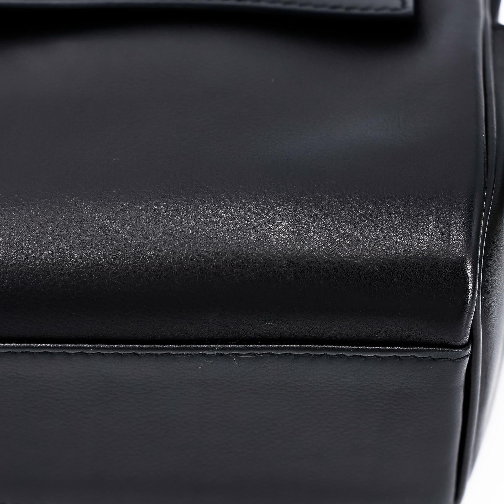 A美品  HERMÈS 爱马仕  Kelly Messenger PM 89 黑色 Noir Evergrain皮 银扣 K刻 2025年 - 19