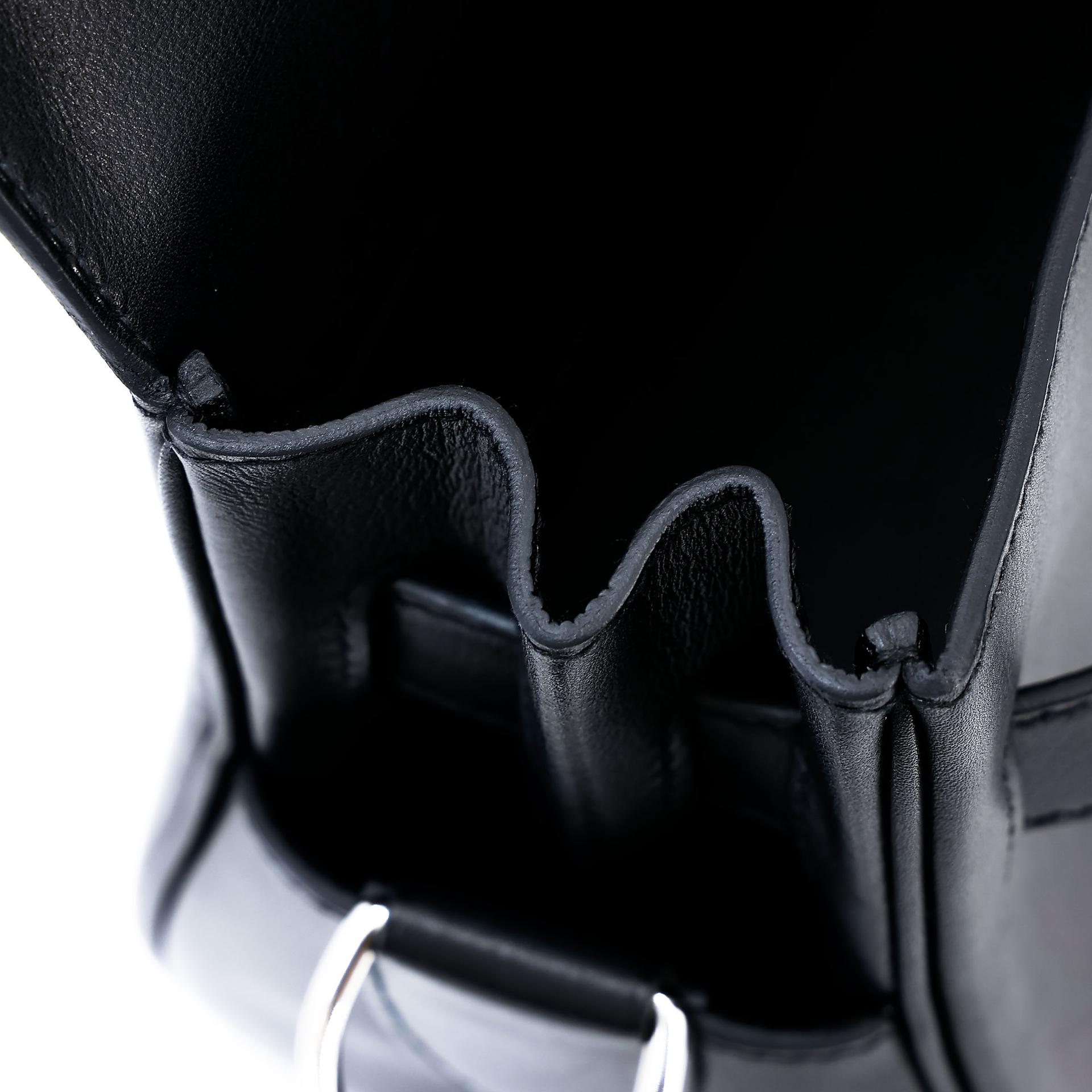 A美品  HERMÈS 爱马仕  Kelly Messenger PM 89 黑色 Noir Evergrain皮 银扣 K刻 2025年 - 36