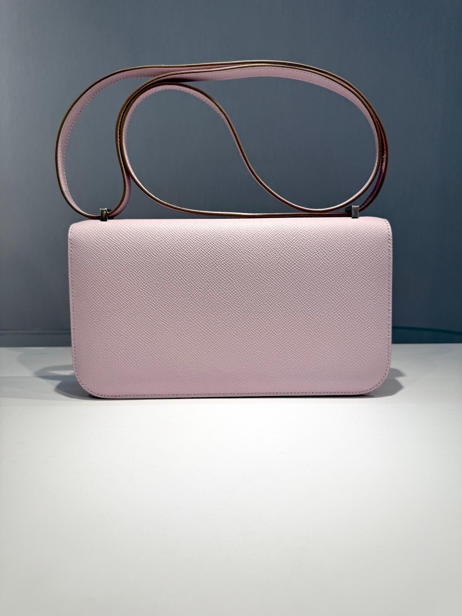 Brand New ( Rank N )  HERMÈS  Constance Elan 2024 Mauve Pale (09) Epsom Palladium hardware W (2024) - 18
