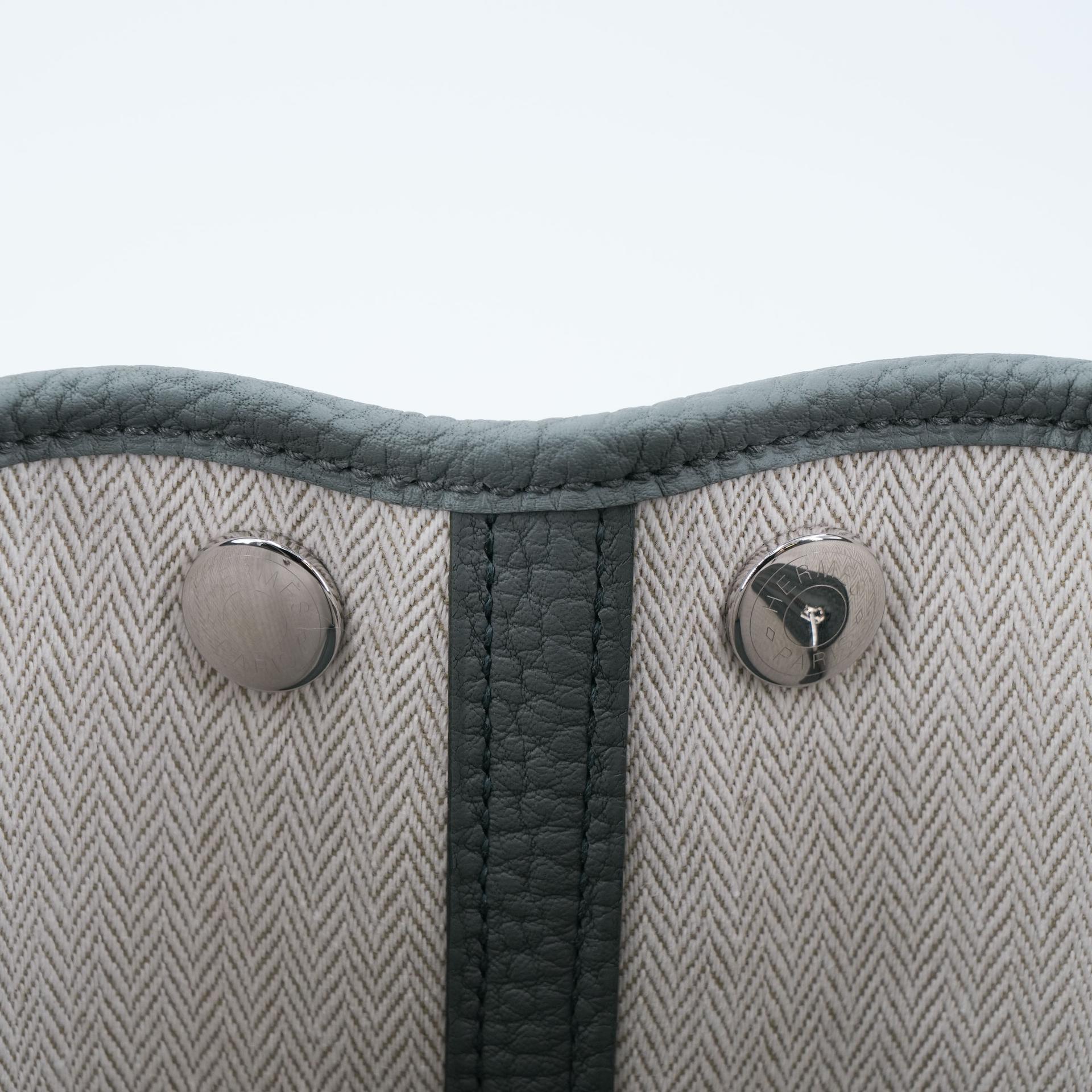 Brand New ( Rank N ) HERMÈS Neo Garden Party 23 Vert Amande (63) Negonda Palladium hardware K (2025) - 11