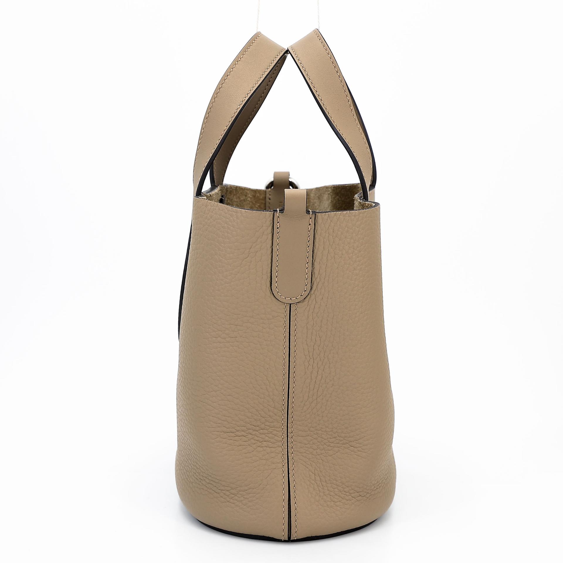 Unused ( Rank NS )  HERMÈS  In-The-Loop 18 Beige Marfa (8Q) Clemence Palladium hardware B (2023) - 6