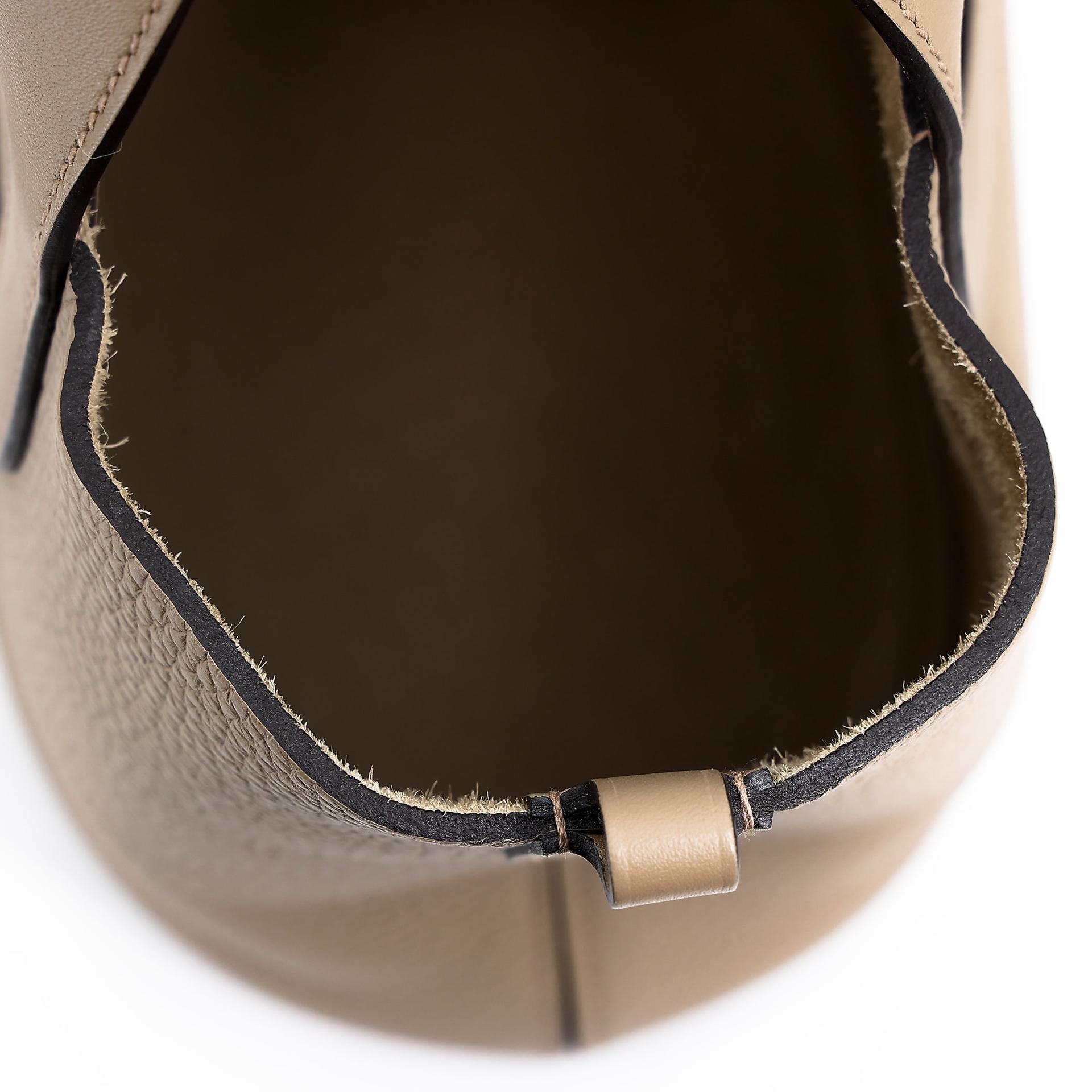 Unused ( Rank NS )  HERMÈS  In-The-Loop 18 Beige Marfa (8Q) Clemence Palladium hardware B (2023) - 14