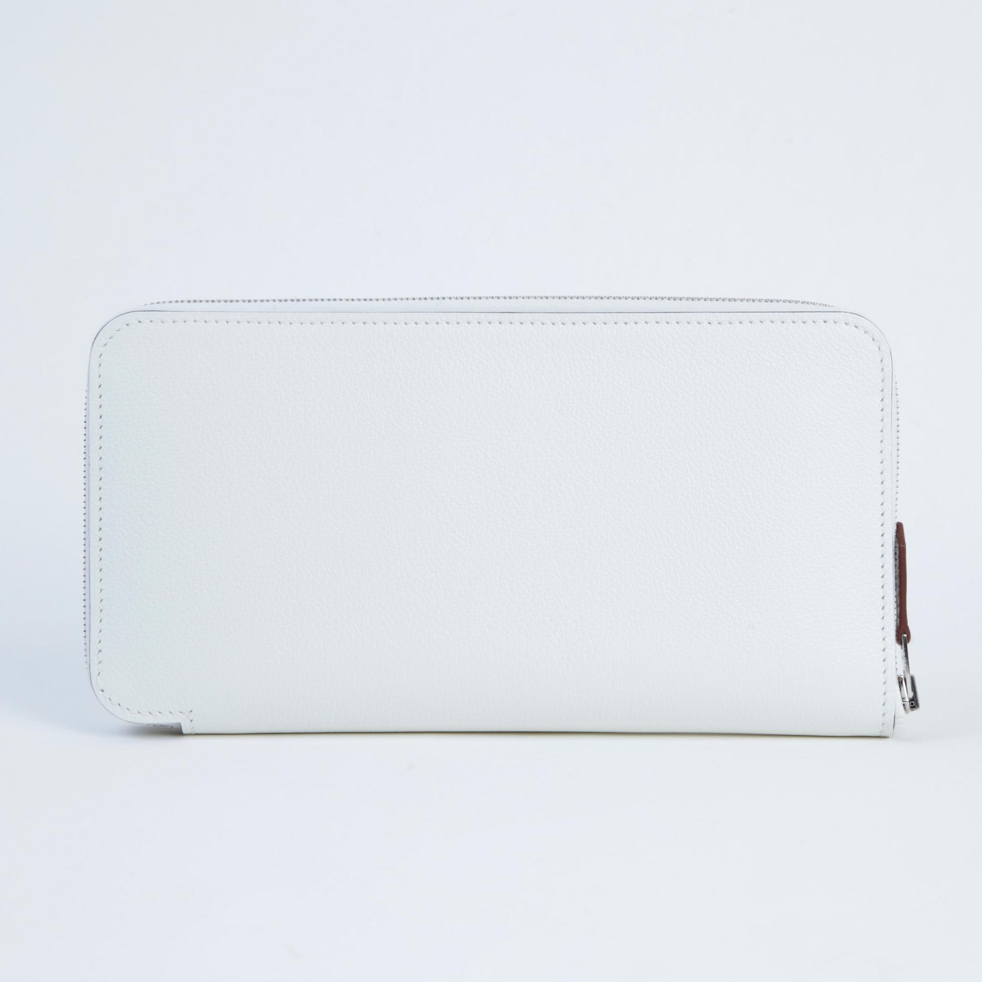 Silk in Azap Long Wallet  New White (0U)