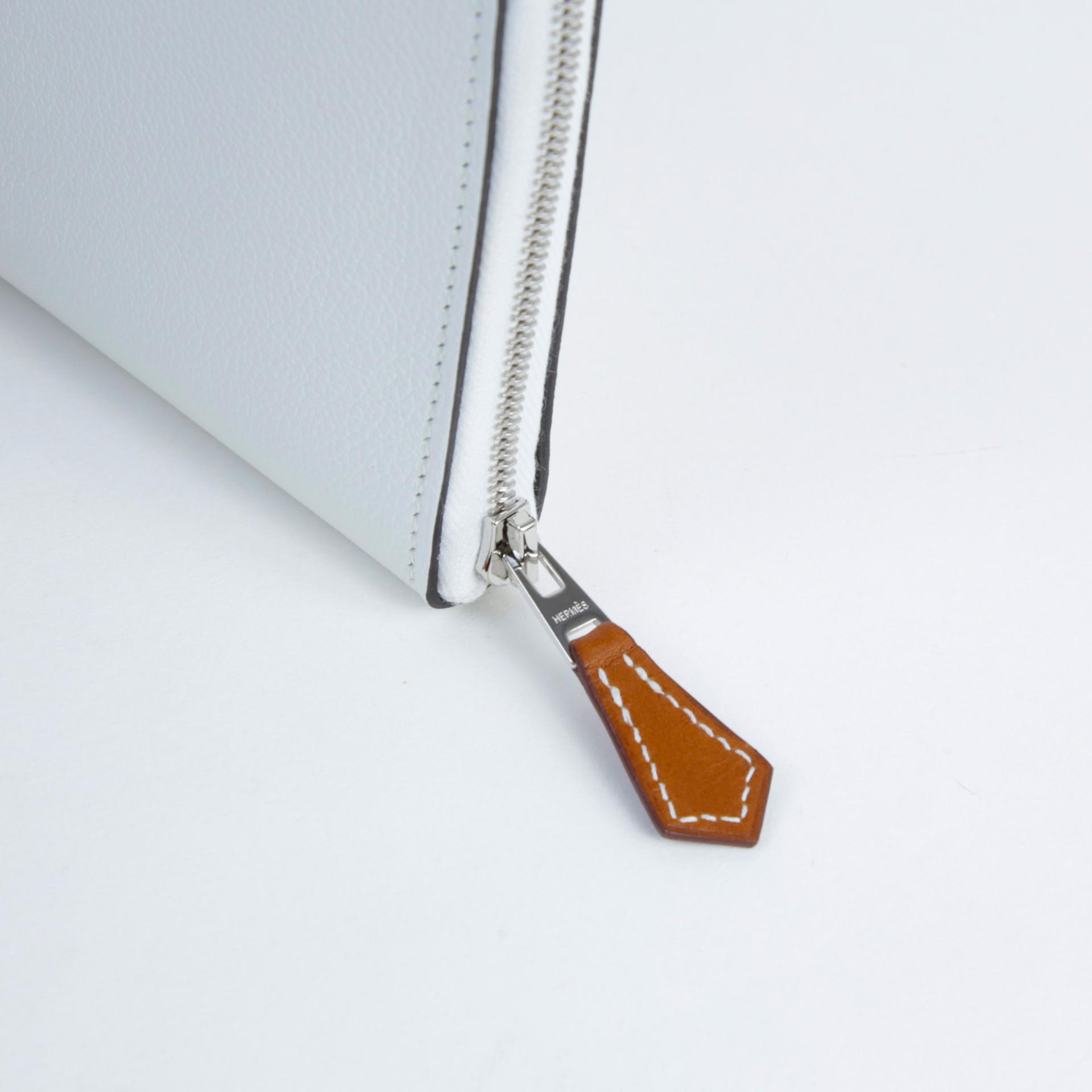 未使用保存品  HERMÈS 愛馬仕  Silk in Azap 長款錢包 0U New White 新白色 Evercolor皮 銀扣 B刻 2023年 - 7