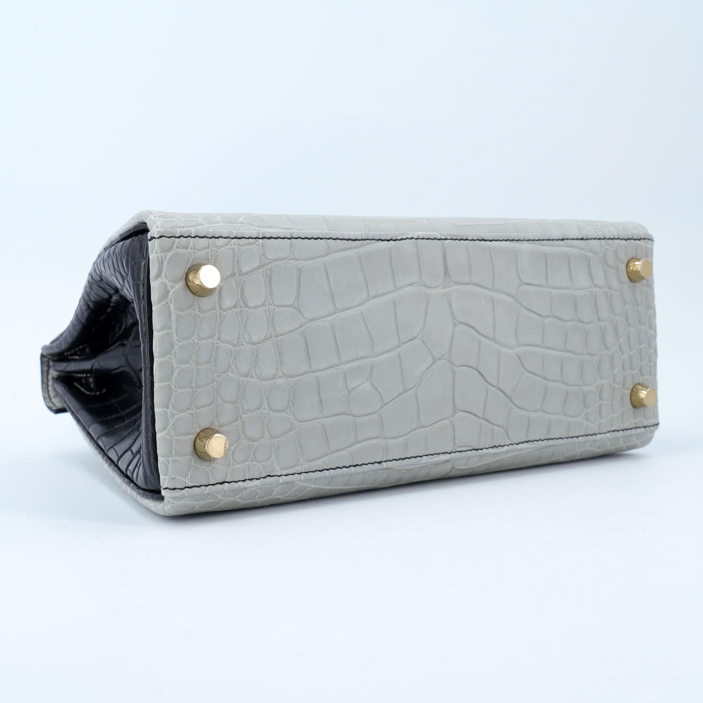 Brand New ( Rank N ) HERMÈS Special Order Kelly 25 HSS Gris Perle (80) Noir (89) Matte Alligator Brushed Gold hardware W (2024) - 9