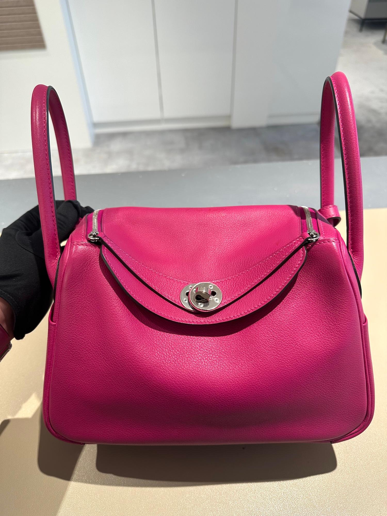 Very Good ( Rank A) HERMÈS Lindy 26 Rose Purple (L3) Evercolor Palladium hardware A (2017) - 17