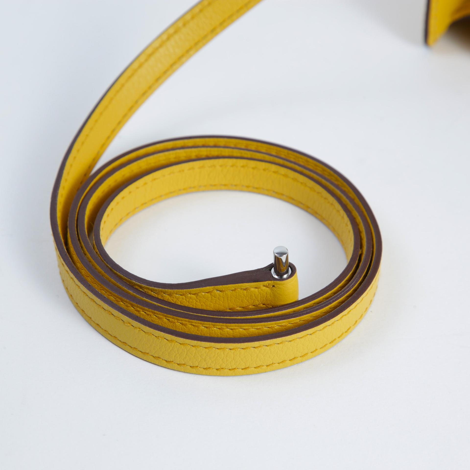 Very Good ( Rank A)  HERMÈS  Roulis Mini Jaune de Naples (9O) Evercolor Palladium hardware W (2024) - 8