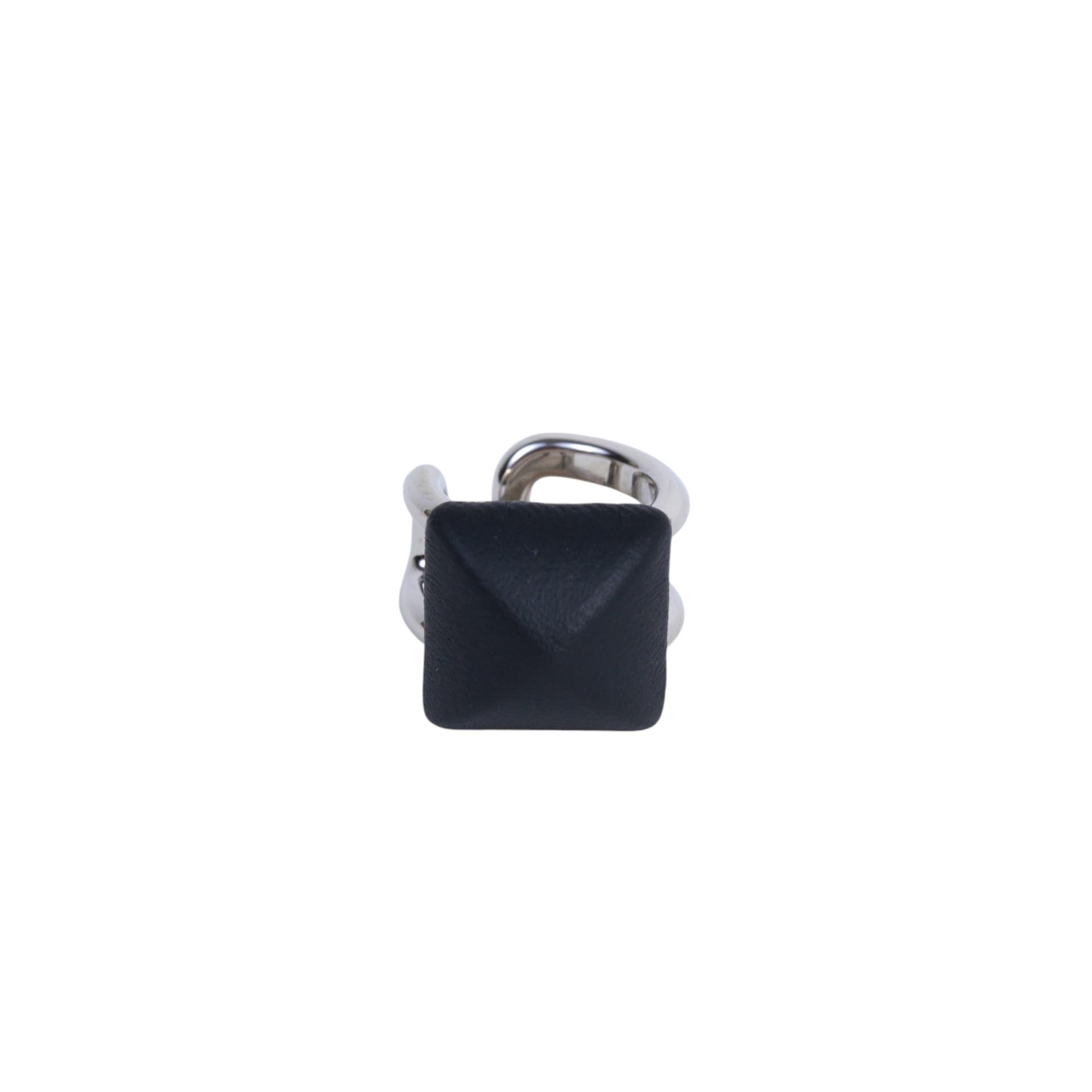 Medor Gaine ear cuff Noir (89)