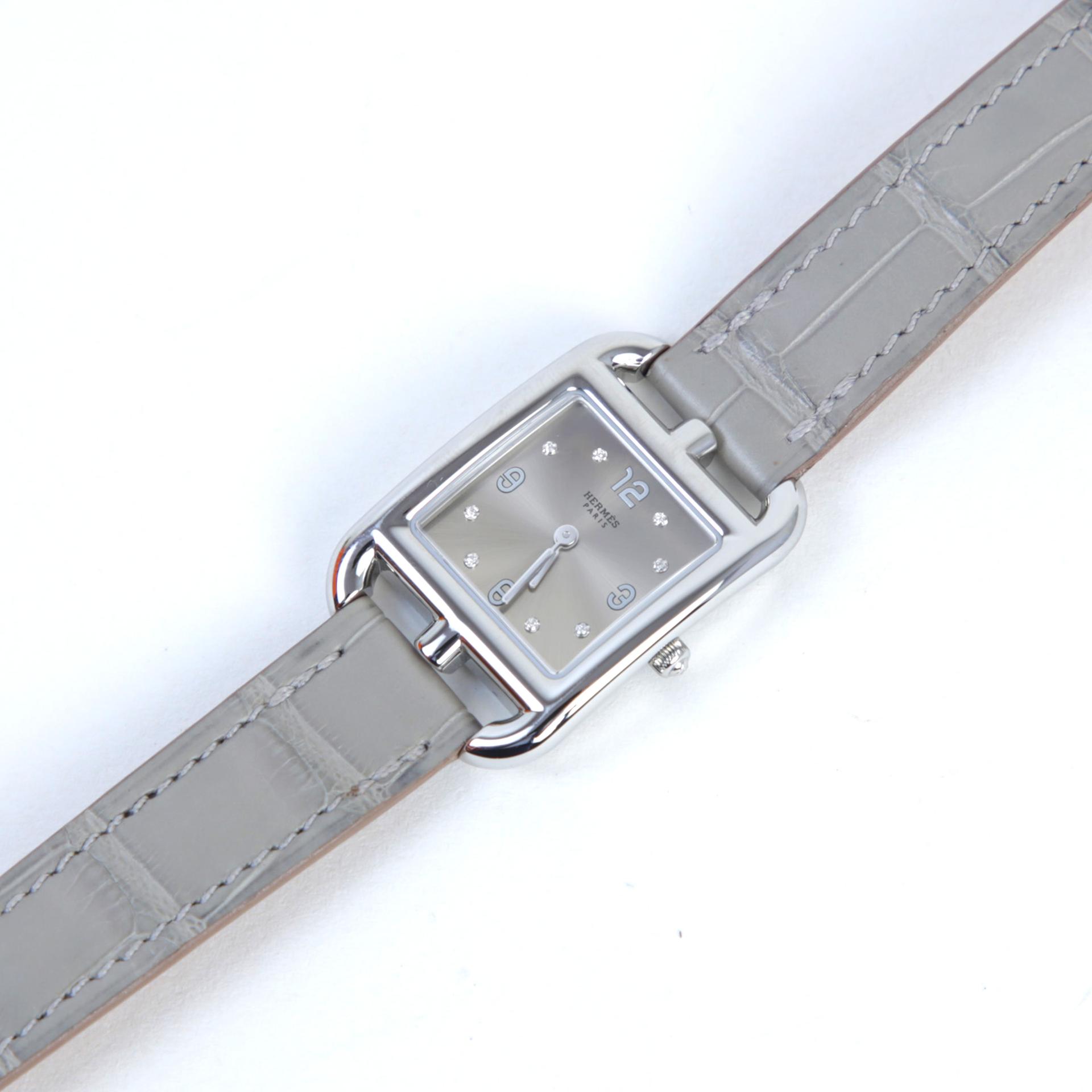 Unused ( Rank NS ) HERMÈS Watch Cape Cod 31mm Gris Ciment (0V) Alligator Palladium hardware - 3