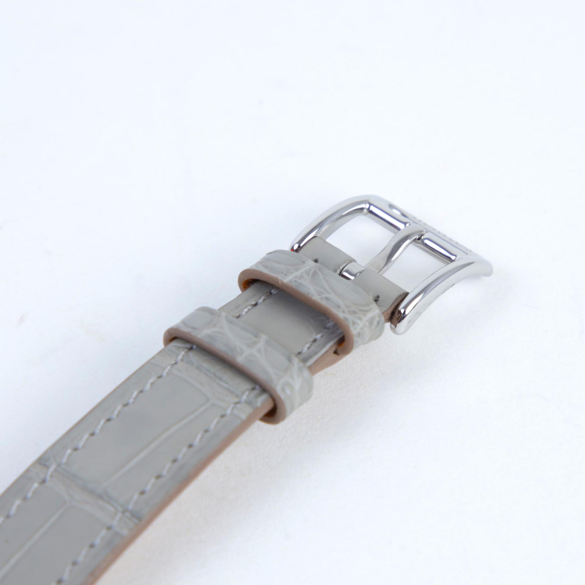 Unused ( Rank NS ) HERMÈS Watch Cape Cod 31mm Gris Ciment (0V) Alligator Palladium hardware - 5