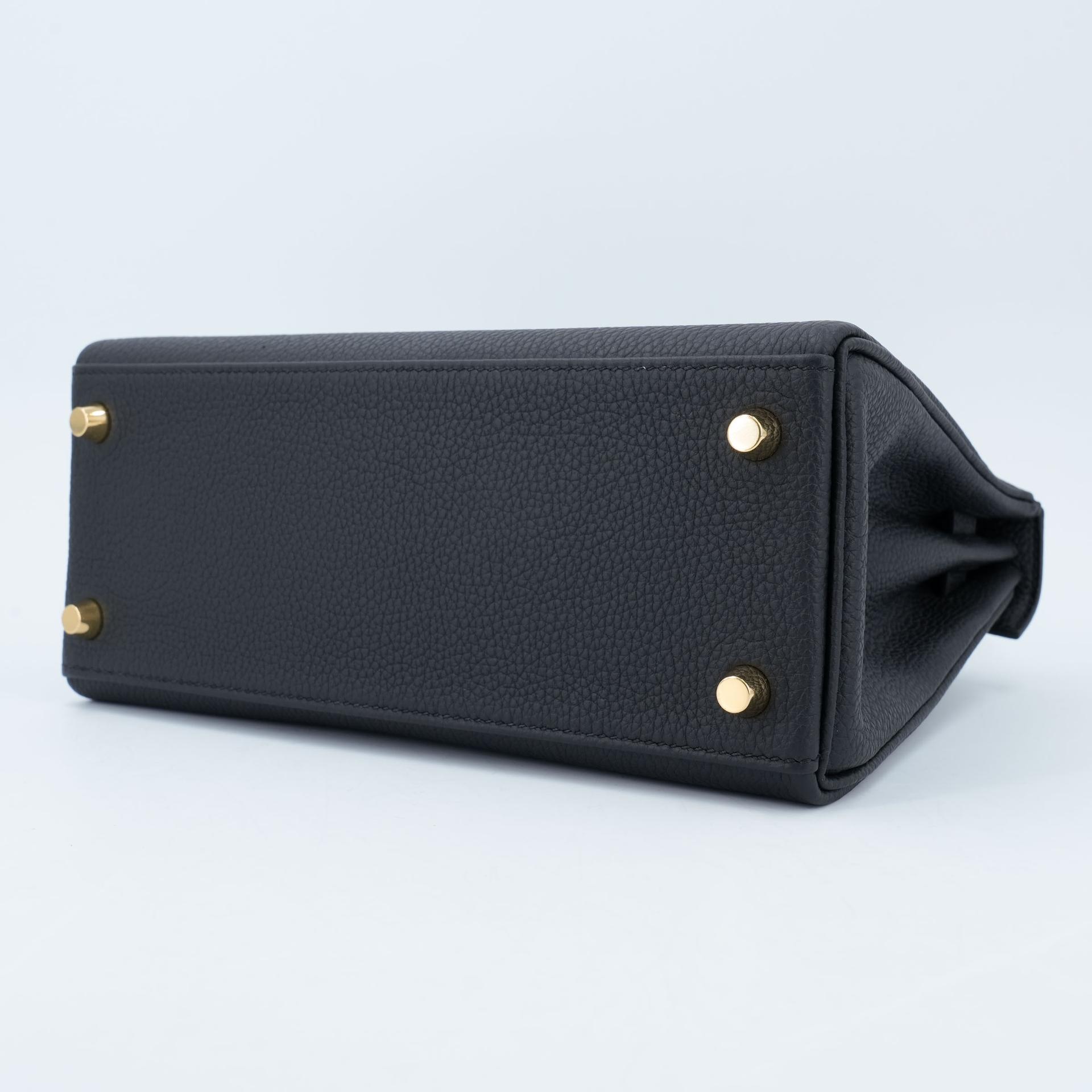 Brand New ( Rank N )  HERMÈS  Kelly 25 Noir (89) Togo Gold hardware K (2025) - 8