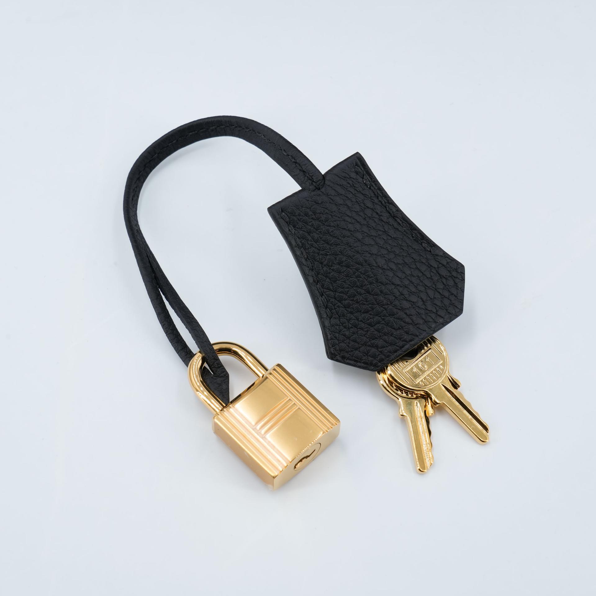Brand New ( Rank N )  HERMÈS  Kelly 25 Noir (89) Togo Gold hardware K (2025) - 16
