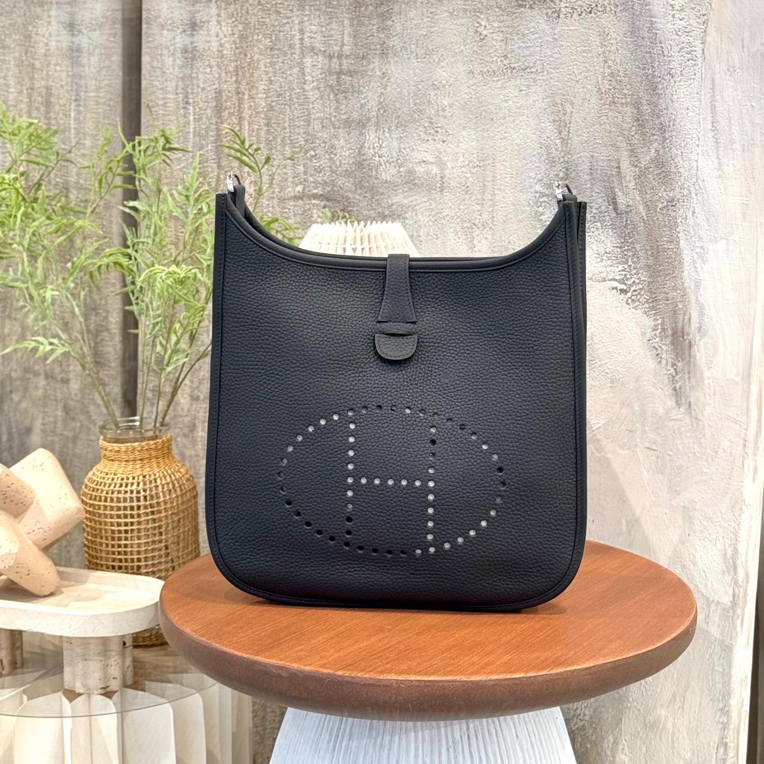 Unused ( Rank NS )  HERMÈS  Evelyne 29 Noir (89) Clemence Palladium hardware U (2022) - 3