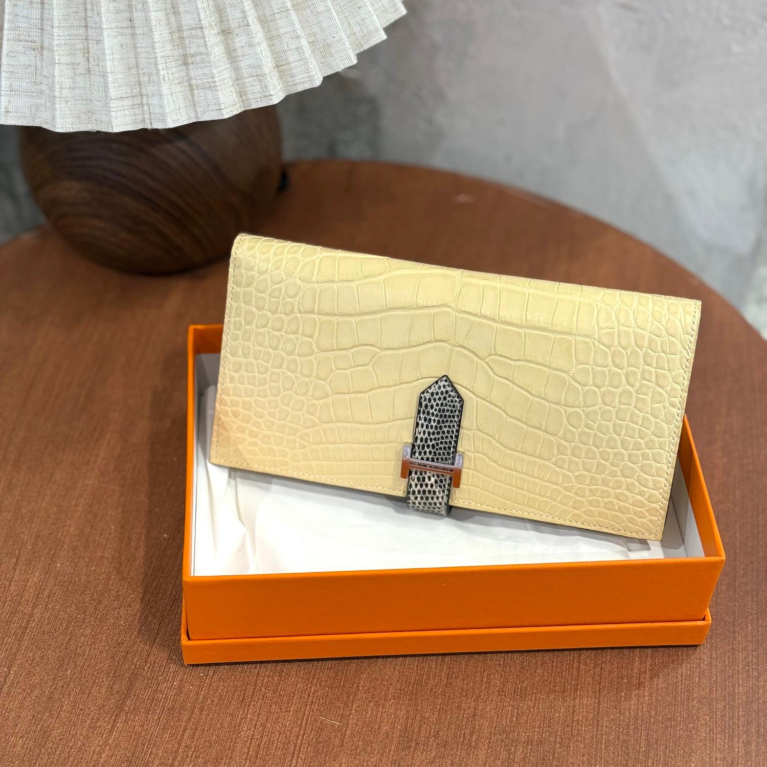 Unused ( Rank NS )  HERMÈS  Bearn Souffle wallet Vanille (Y1) Ombre (1B) Matte Alligator Lizard Palladium hardware C (2018) - 5