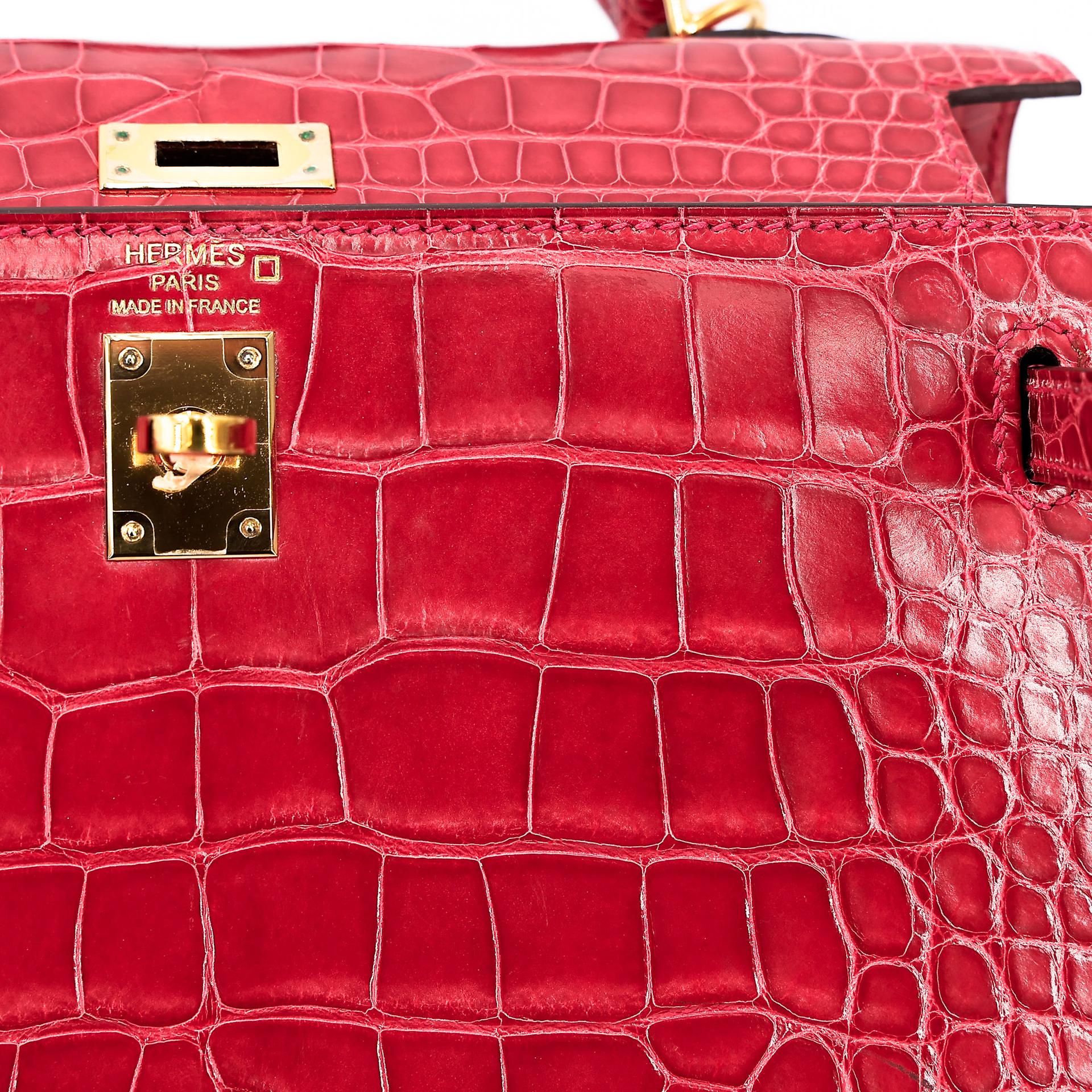 ランク A HERMÈS エルメス ケリー25 セリエ ルージュクー (S3) クロコダイル アリゲーター リセ ゴールド金具 C刻印 - 29