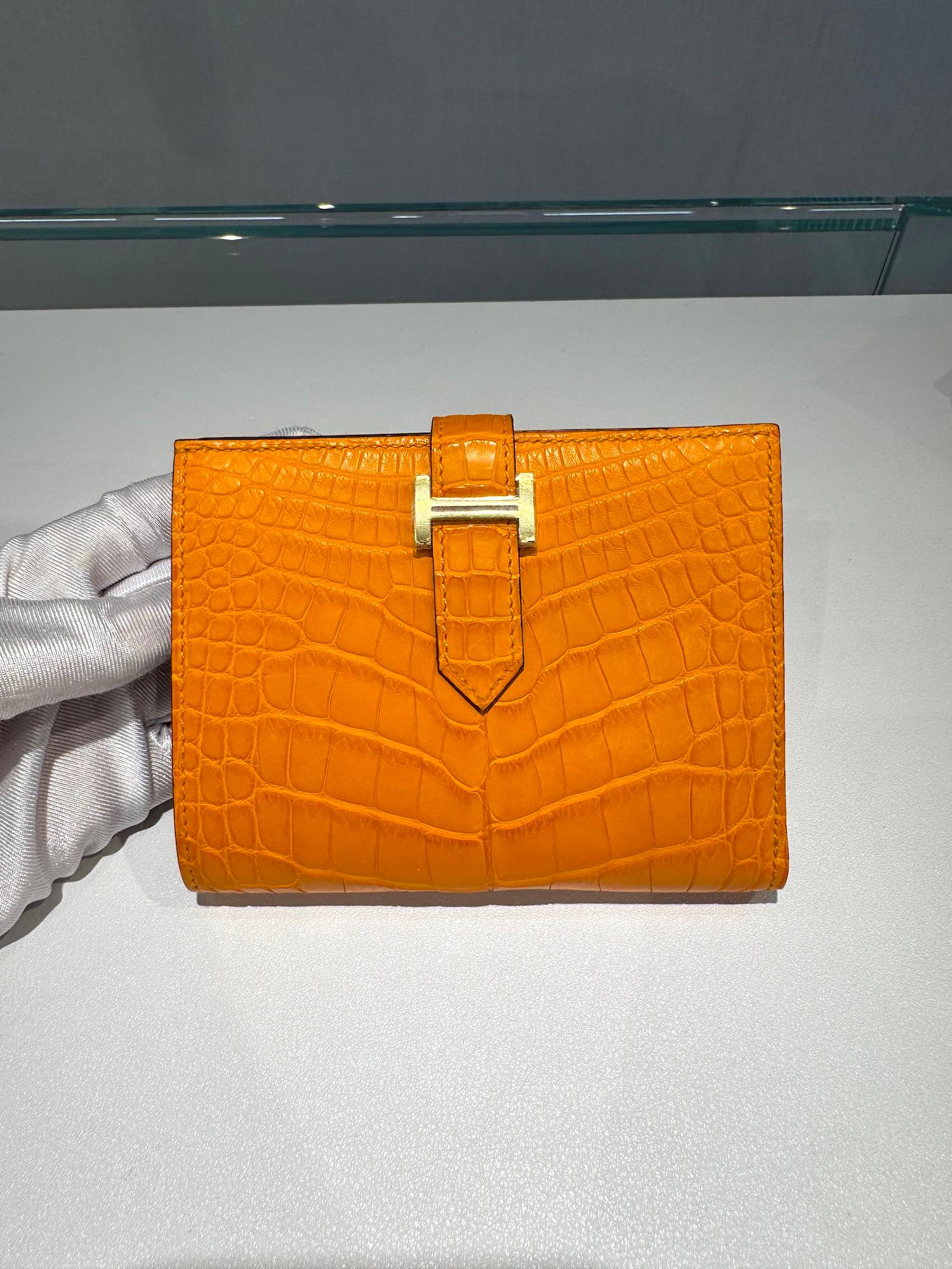 Unused ( Rank NS ) HERMÈS Bearn Compact wallet Apricot (I9) Matte Alligator Gold hardware D (2019) - 21
