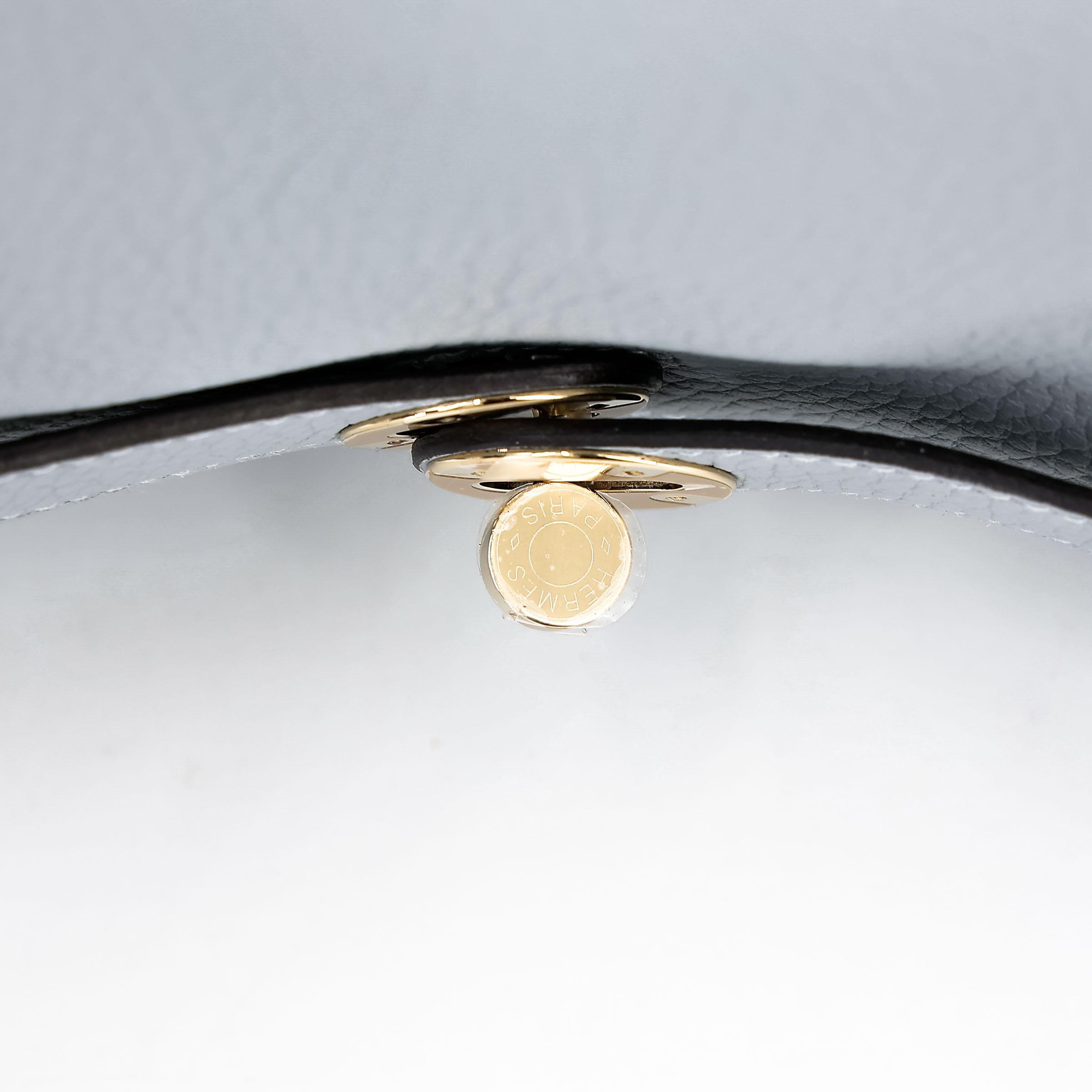 Brand New ( Rank N ) HERMÈS Lindy 26 Gris Pantin (P0) Clemence Permabrass hardware K (2025) - 12