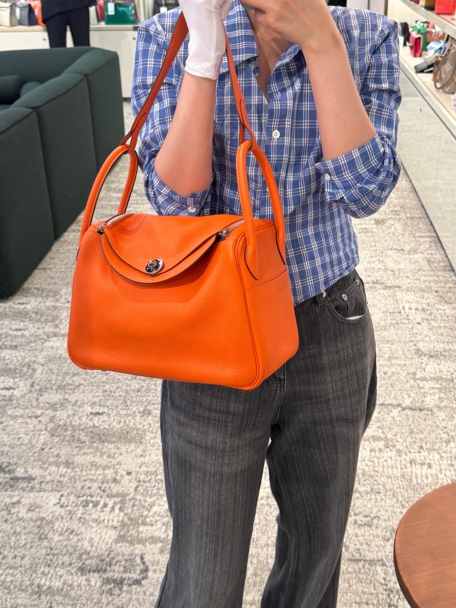 ランク A  HERMÈS エルメス  リンディ 30 オレンジ (93) トリヨン シルバー金具 R刻印 - 3