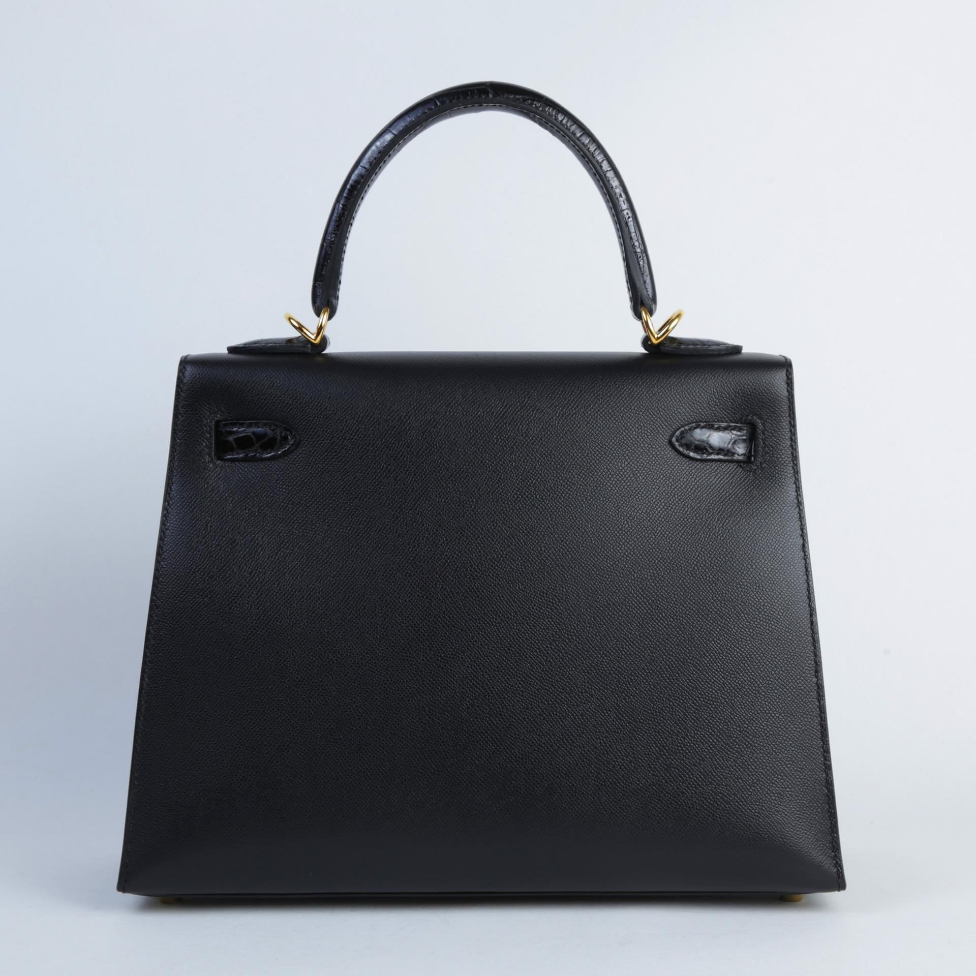 Excellent ( Rank SA ) HERMÈS Kelly 25 Sellier Touch Noir (89) Shiny Alligator Madame Gold hardware Z (2021) - 2