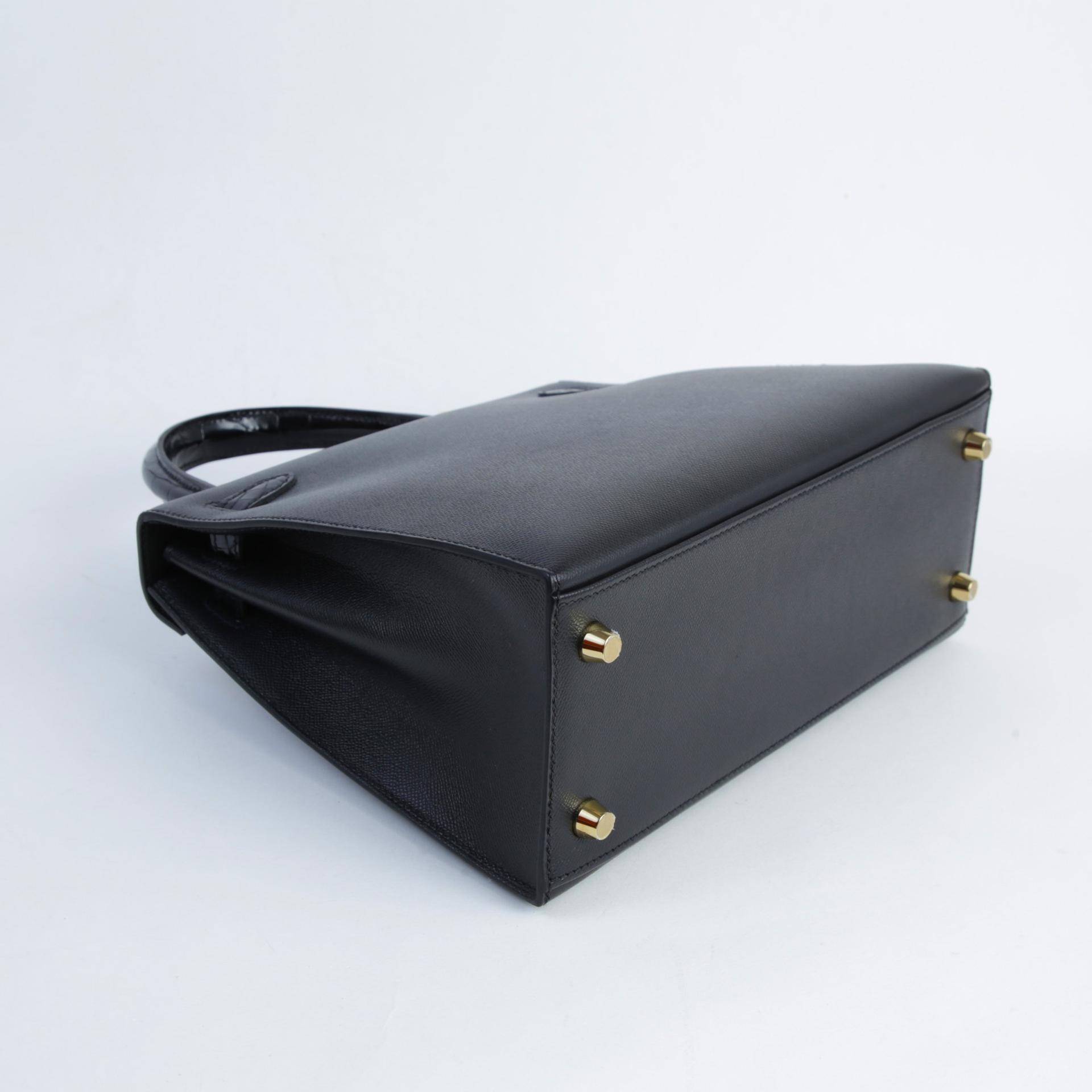 Excellent ( Rank SA ) HERMÈS Kelly 25 Sellier Touch Noir (89) Shiny Alligator Madame Gold hardware Z (2021) - 6