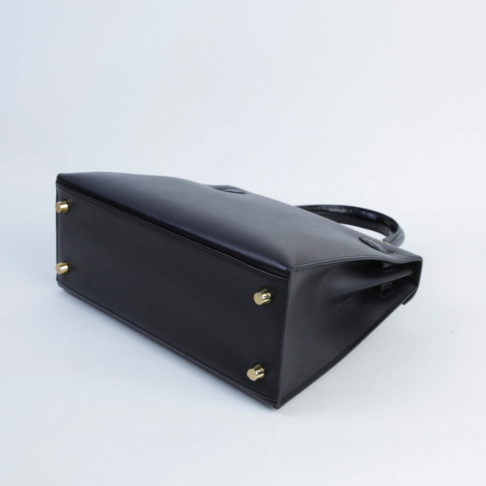 Excellent ( Rank SA ) HERMÈS Kelly 25 Sellier Touch Noir (89) Shiny Alligator Madame Gold hardware Z (2021) - 7